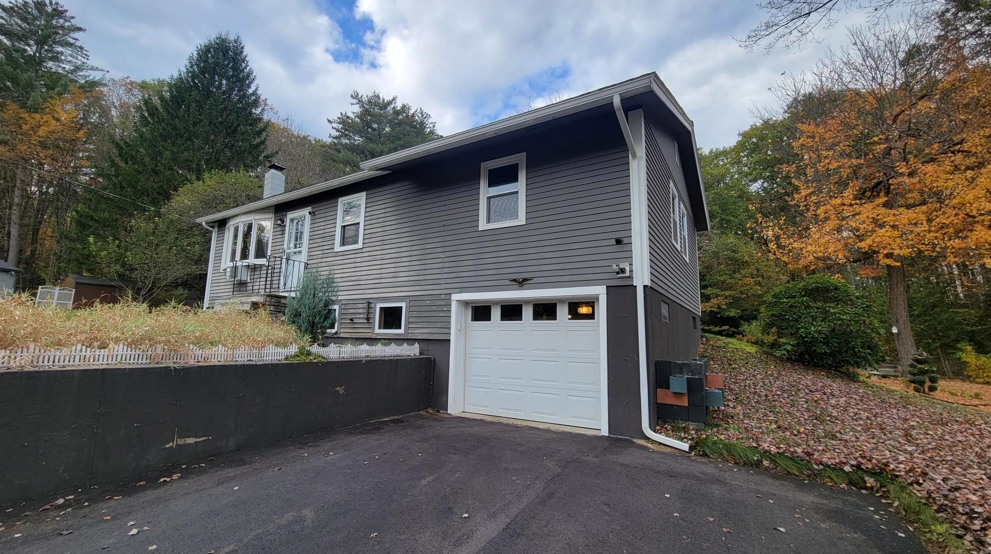 9 Forest Ln, Concord, NH 03303