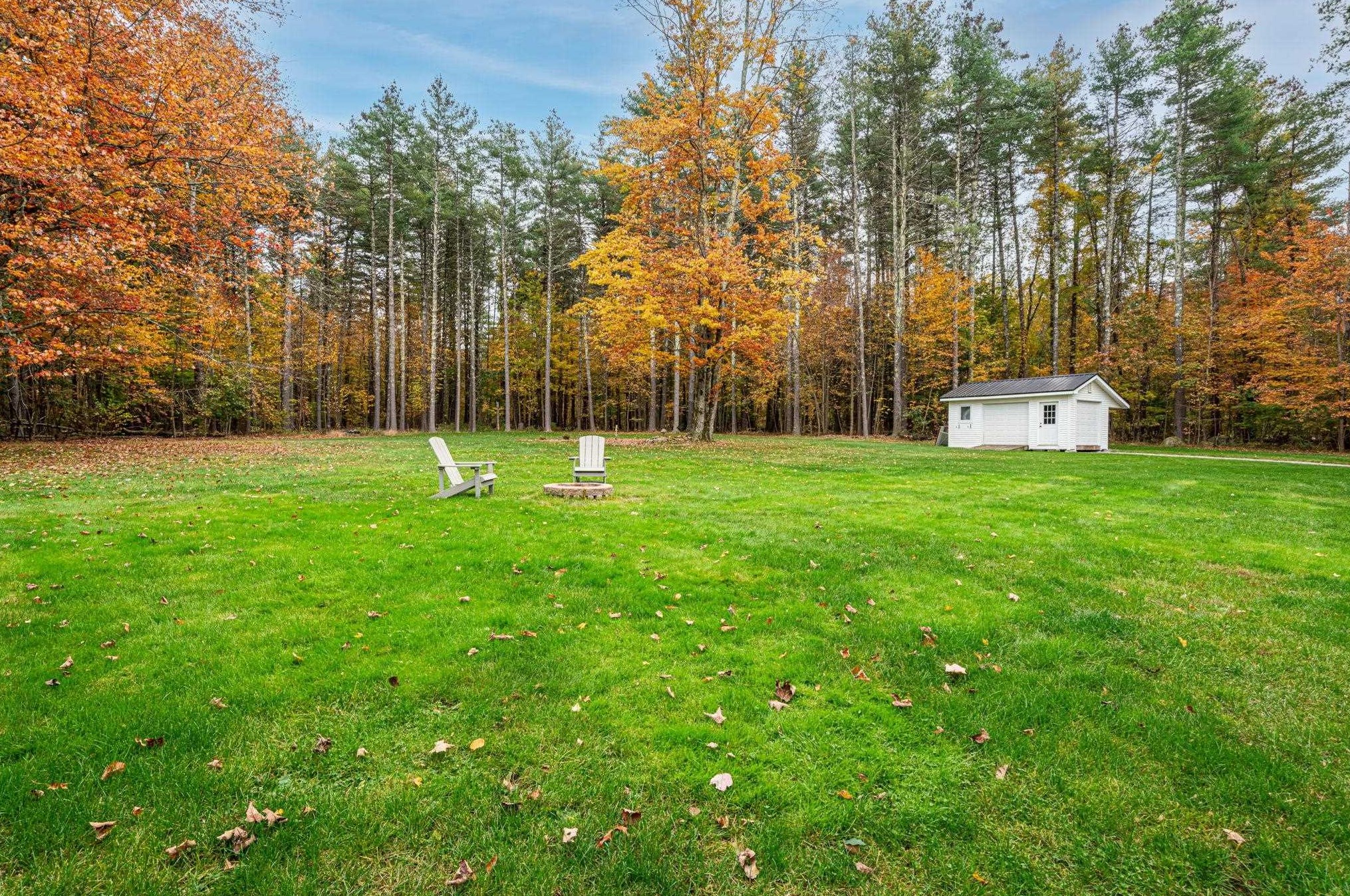 281 Baboosic Lake Rd, Merrimack NH  03054-2213 exterior