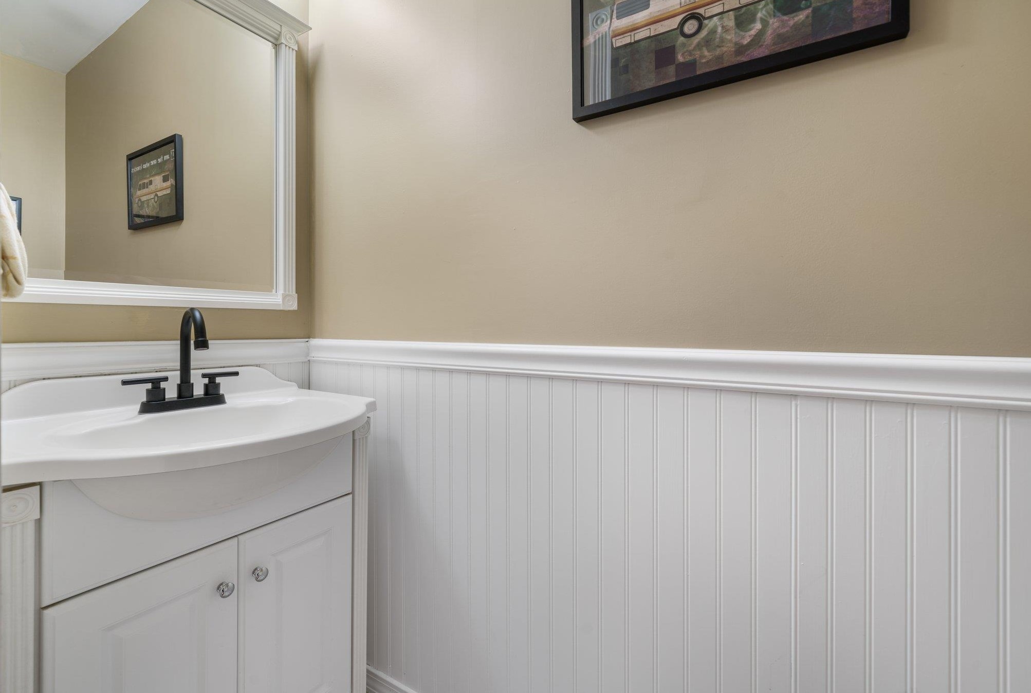 281 Baboosic Lake Rd, Merrimack NH  03054-2213 exterior