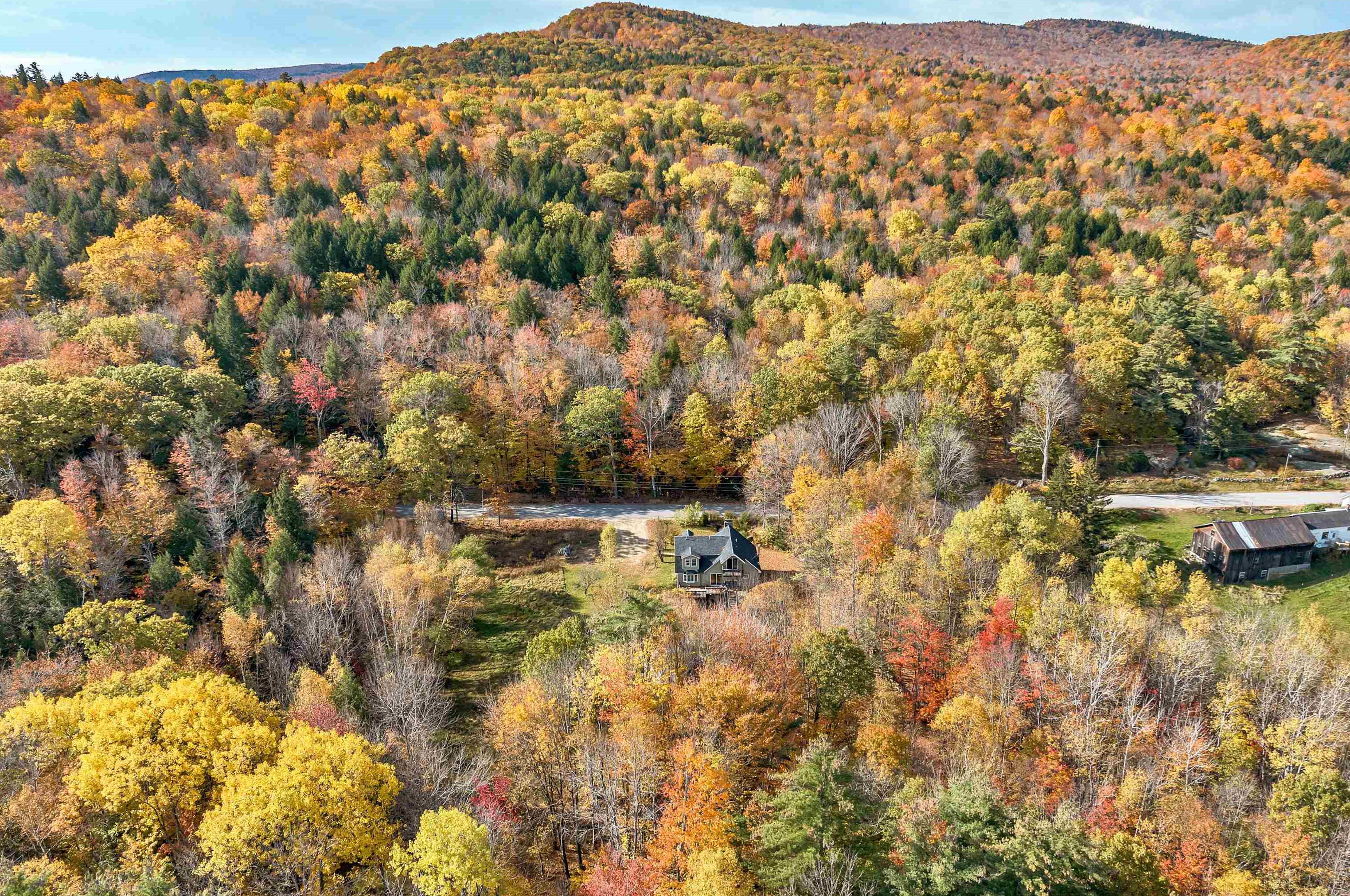 900 Mount Cardigan Rd, Bridgewater NH  03222-6203 exterior