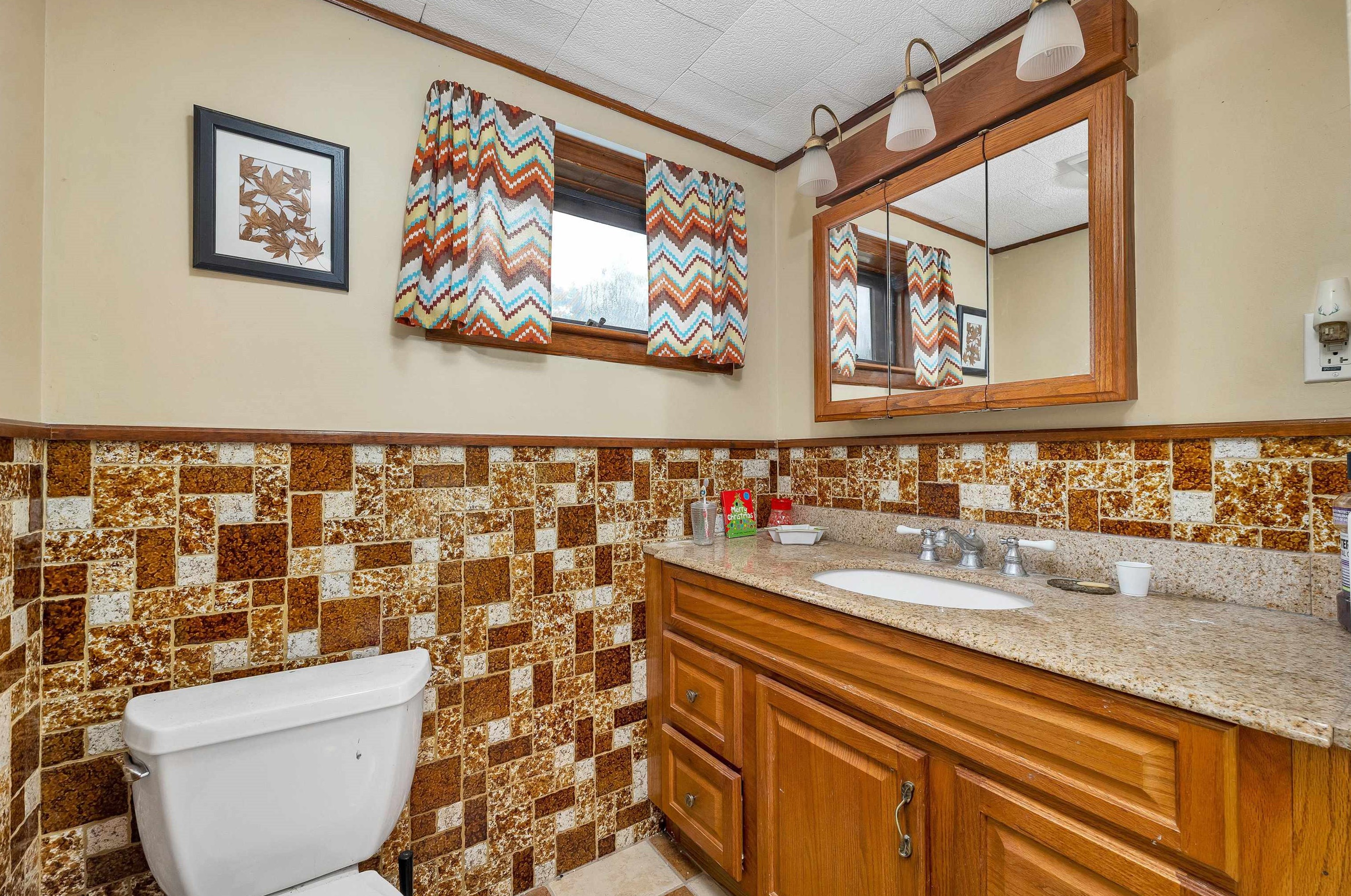 900 Mount Cardigan Rd, Bridgewater NH  03222-6203 exterior