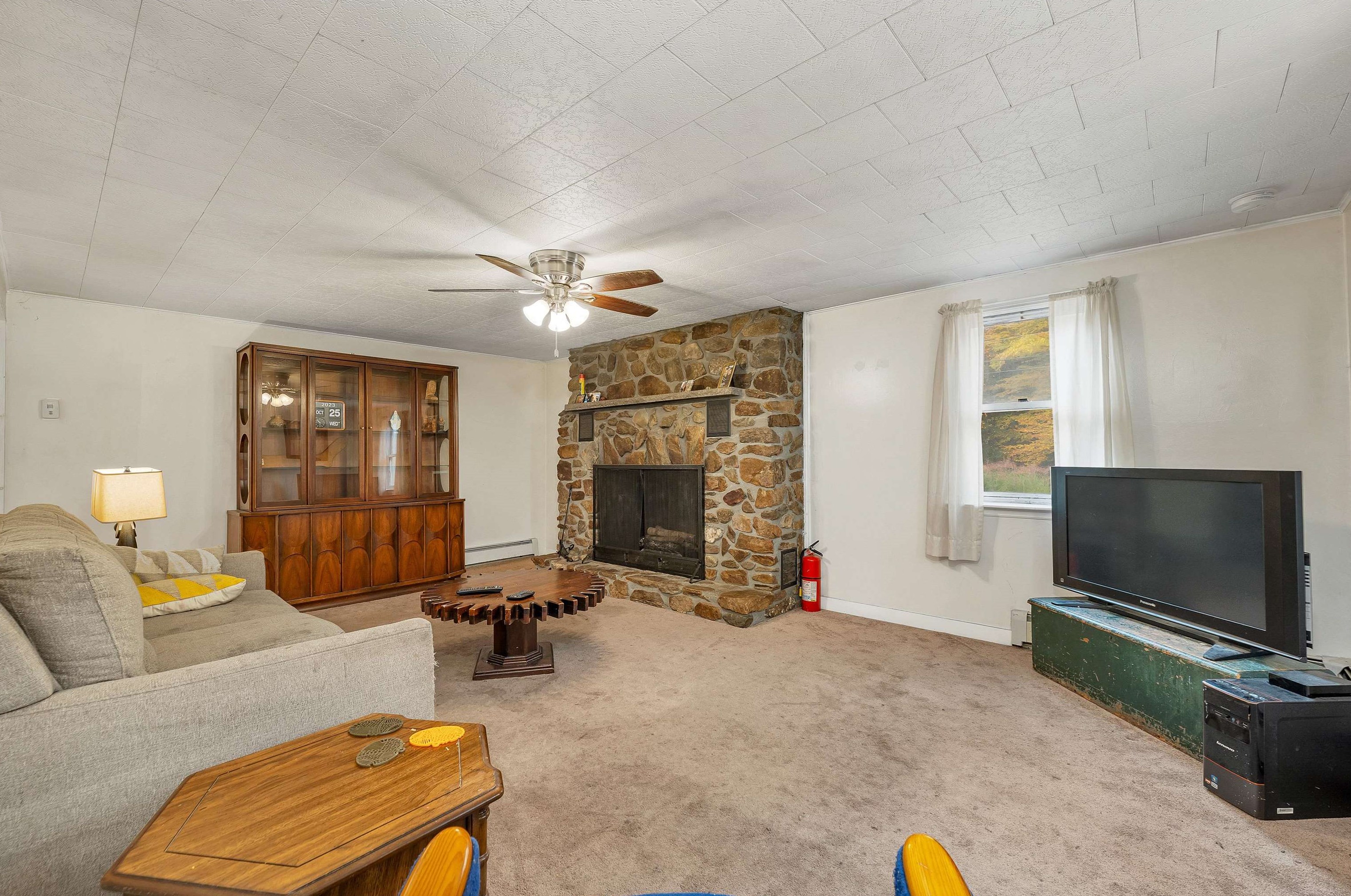 900 Mount Cardigan Rd, Bridgewater NH  03222-6203 exterior