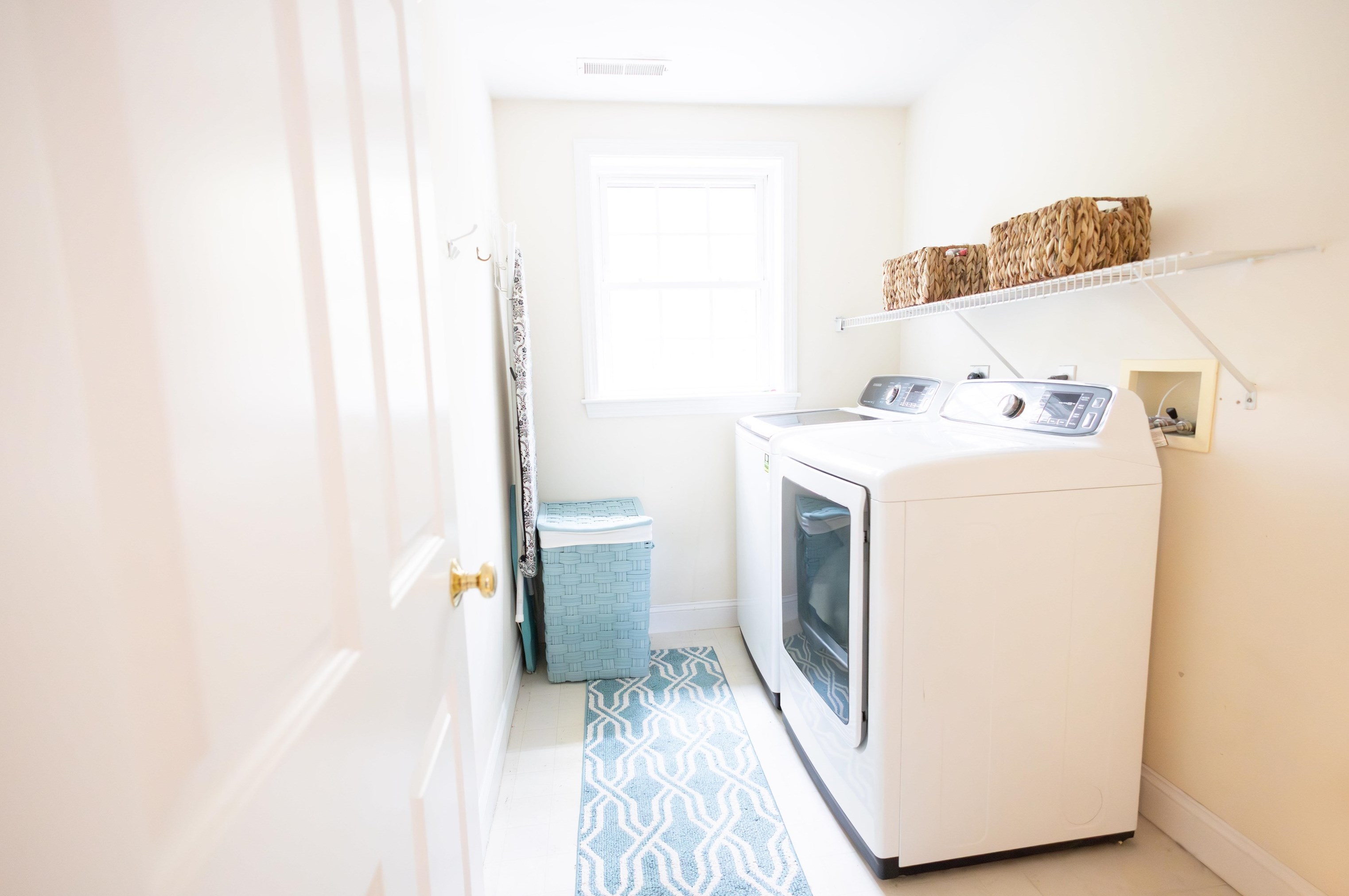 69 Ladyslipper Dr, Newmarket NH  03857-2066 exterior