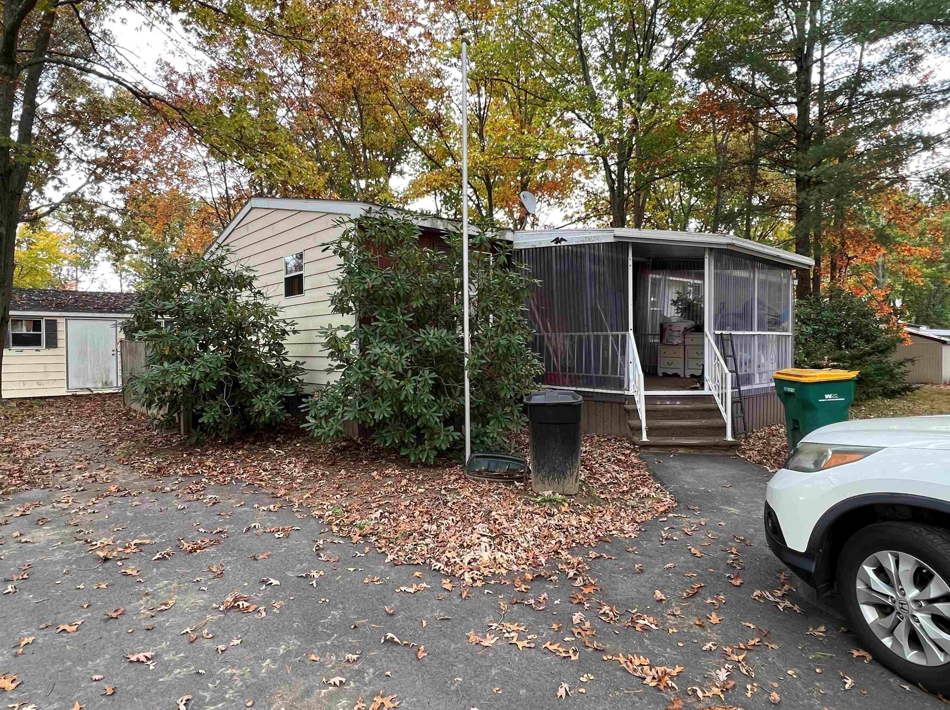 1 Dewberry Ln, Rochester NH  03867-5214 exterior