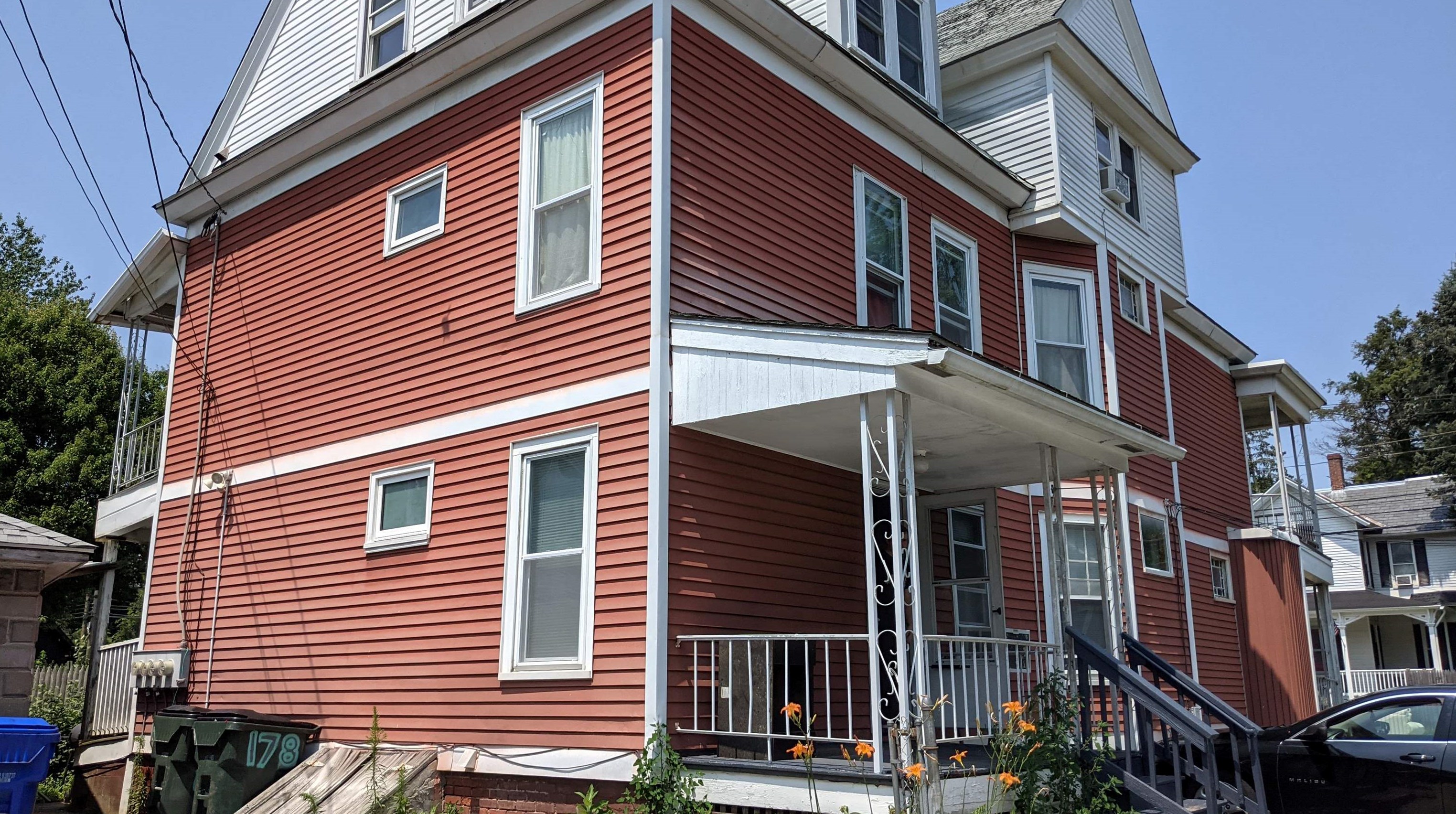 178 Milford St, Manchester, NH 03102-4734