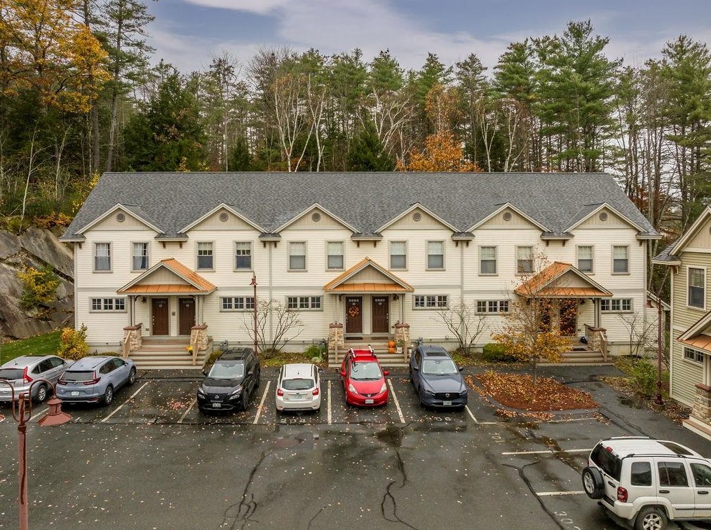 337 Mt Support Rd #202, Lebanon, NH 03766