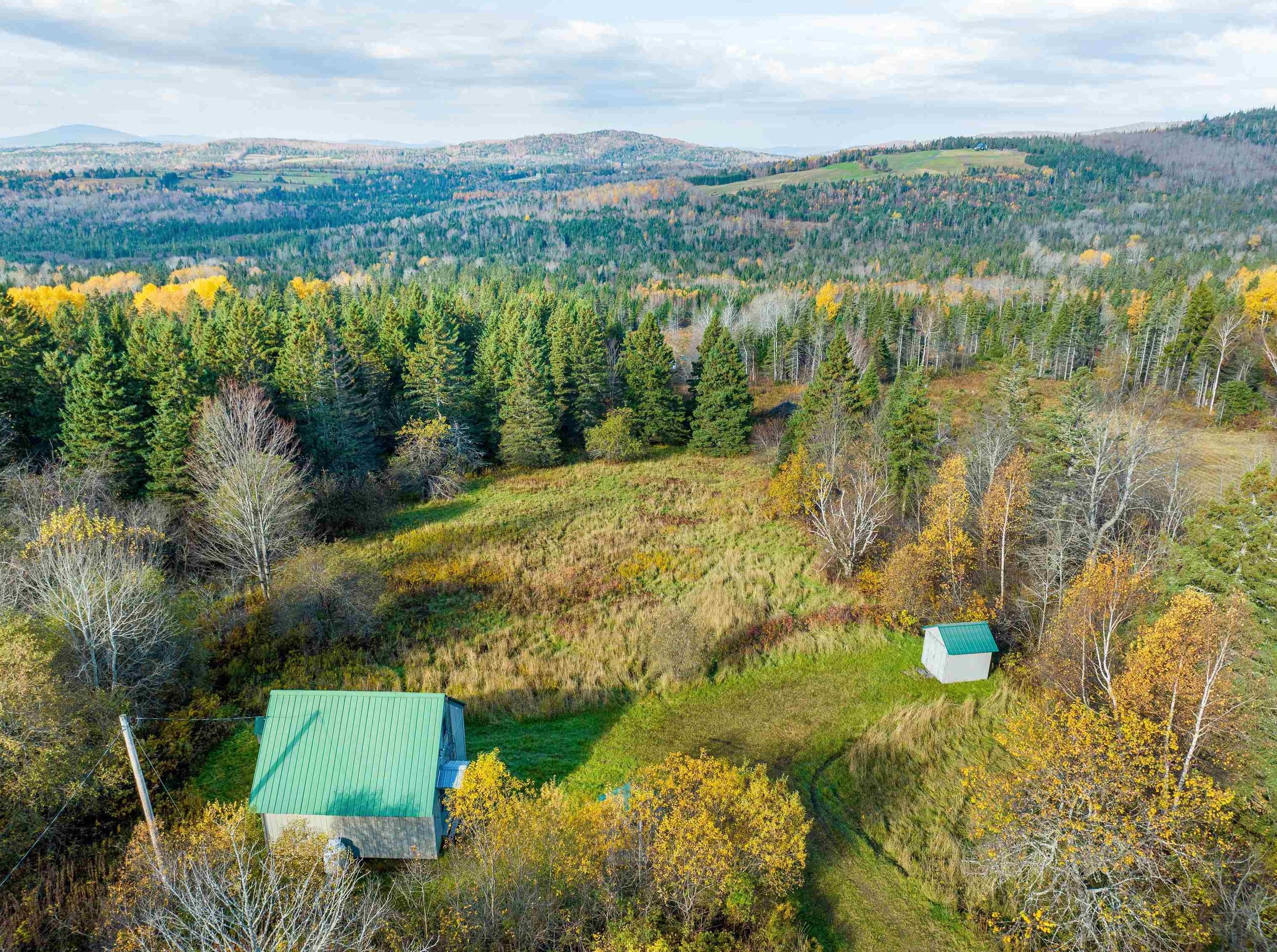 795 Diamond Pond Rd, Columbia, NH 03576