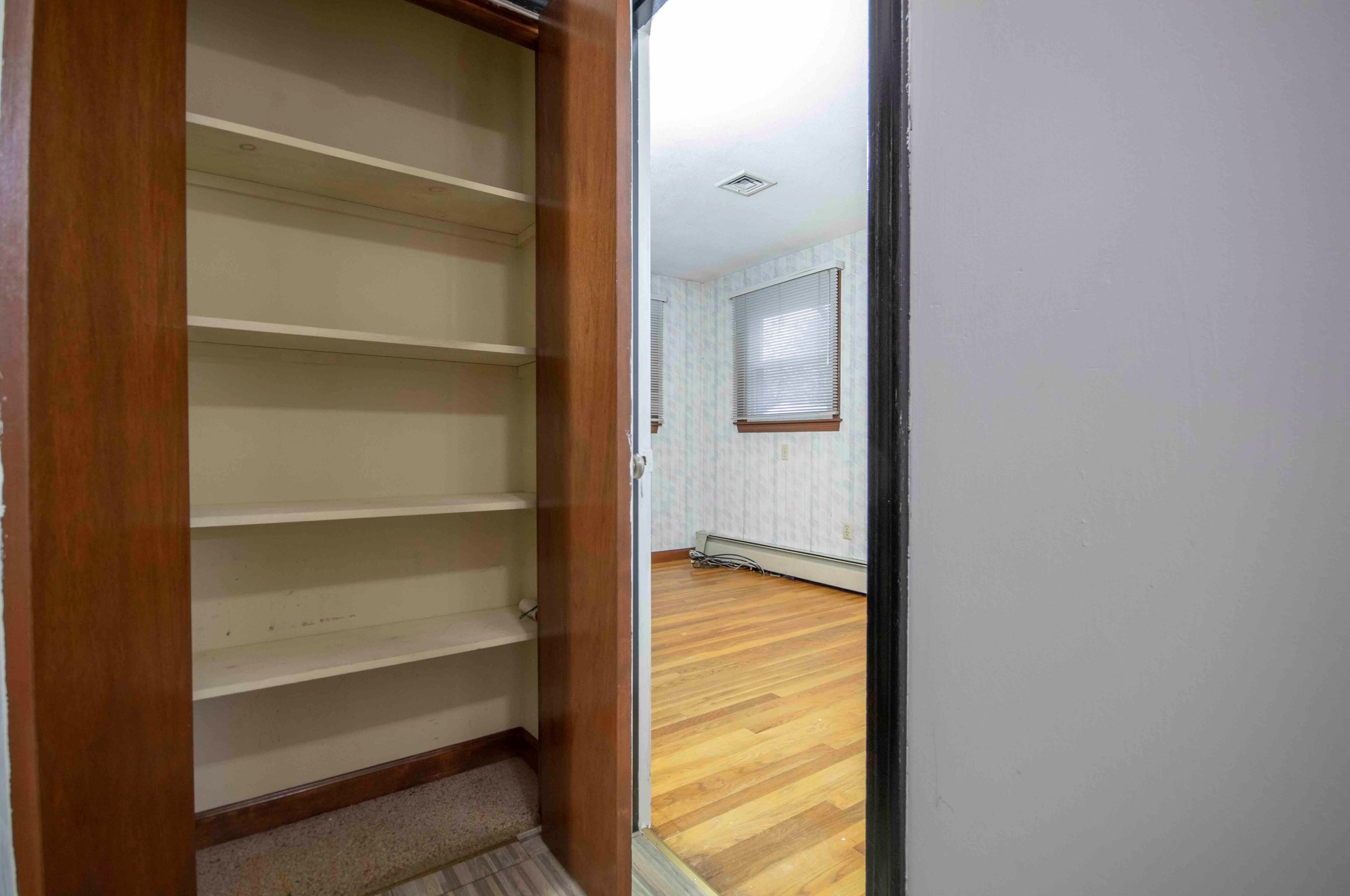 255 Greeley St, Manchester NH  03102-2337 exterior