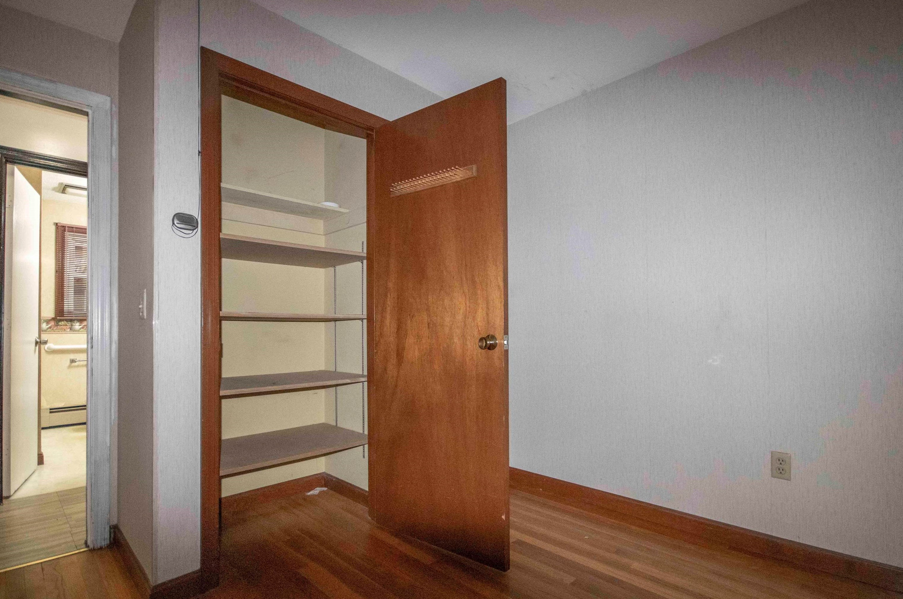 255 Greeley St, Manchester NH  03102-2337 exterior