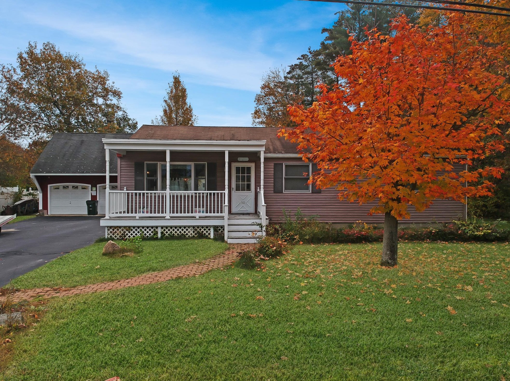 50 Meadow Glen Dr, Manchester, NH 03109-5112