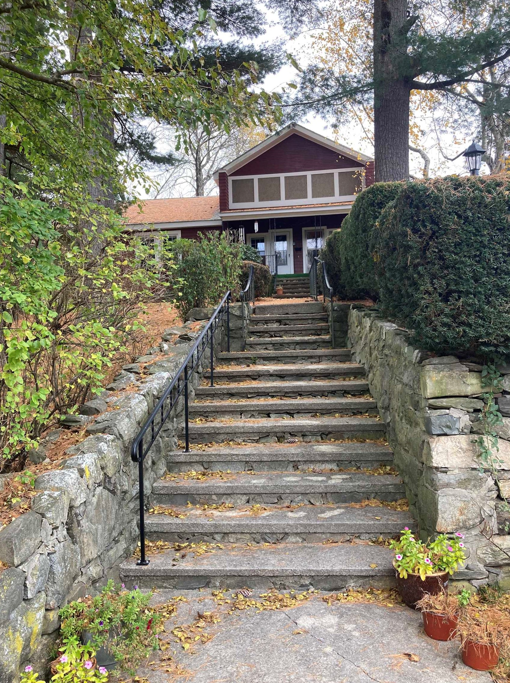 14 Stillwater Cir, Salem, NH 03079