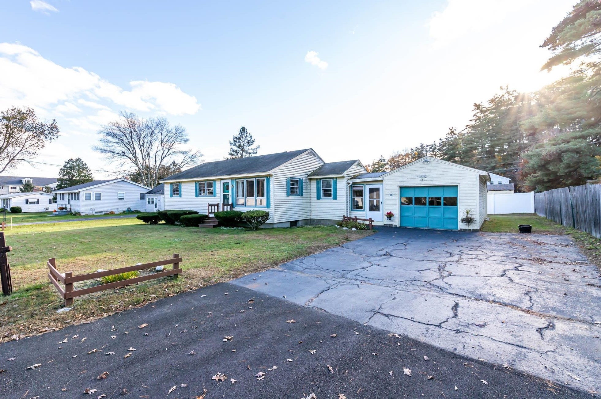 9 Pine St, Merrimack, NH 03054