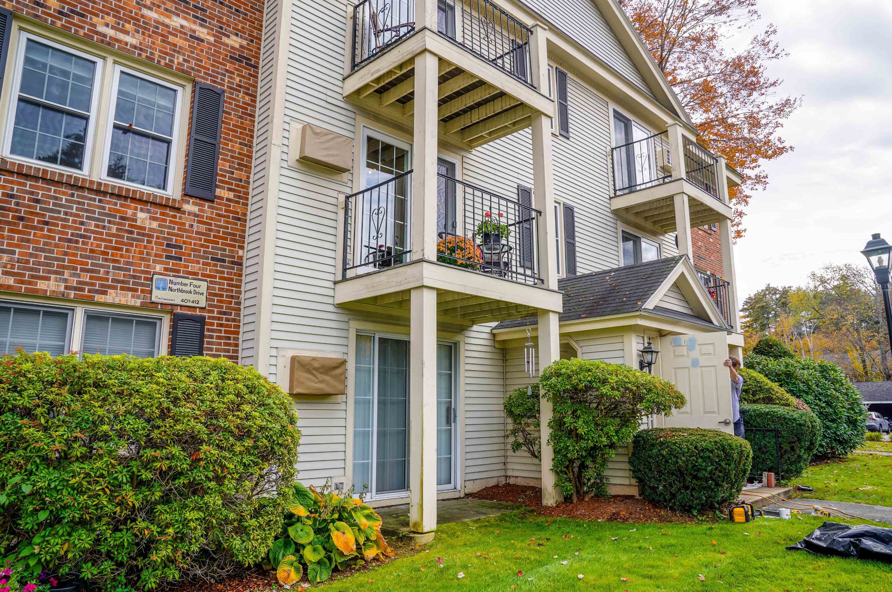 4 Northbrook Dr #405, Manchester, NH 03102