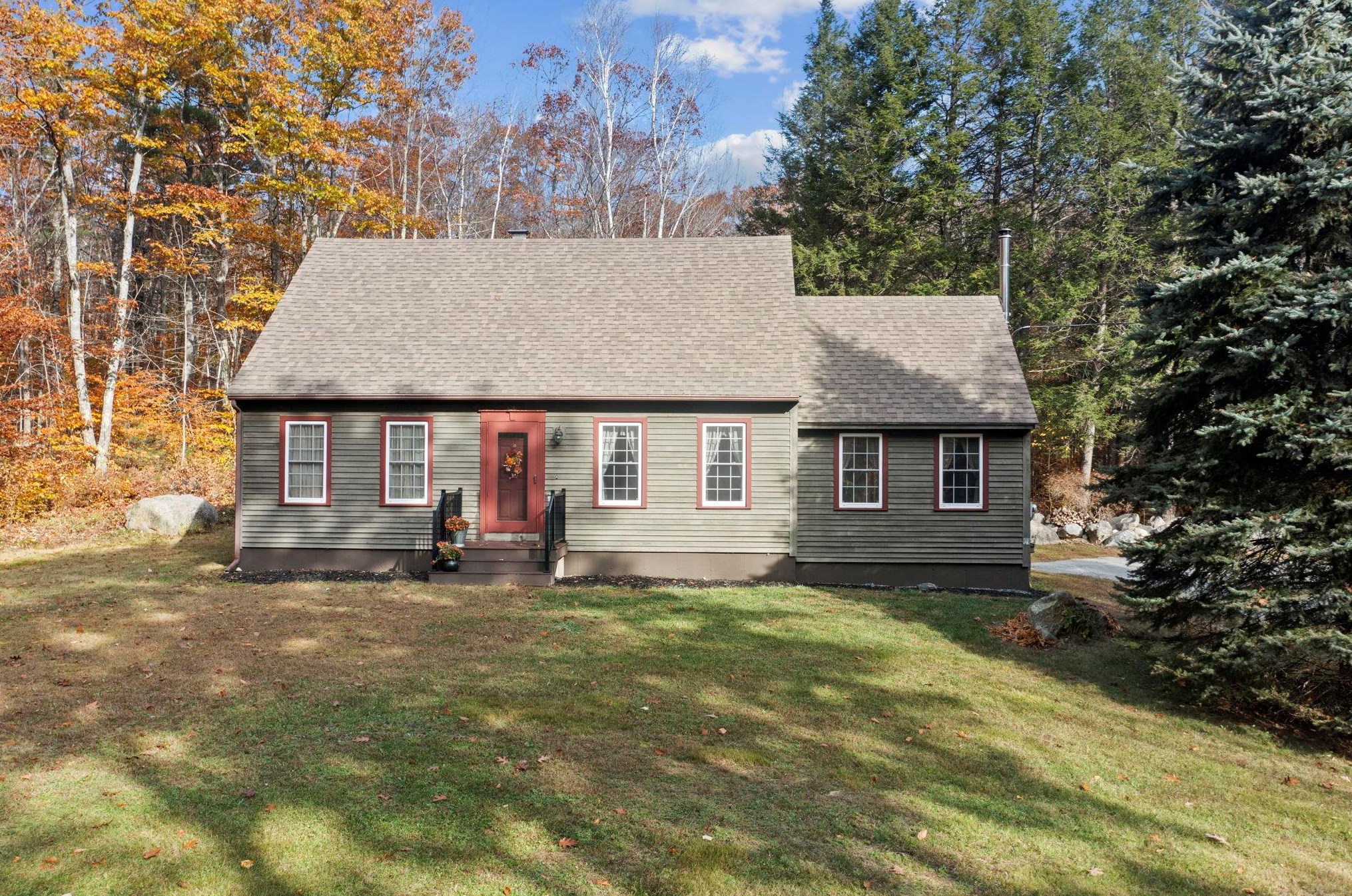 21 Coburn Woods Rd, New Durham, NH 03855