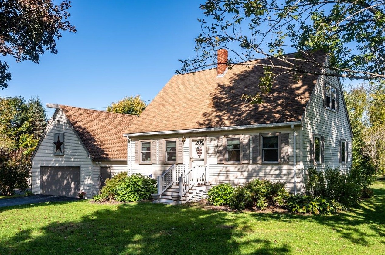 93 Littleworth Rd, Dover, NH 03820