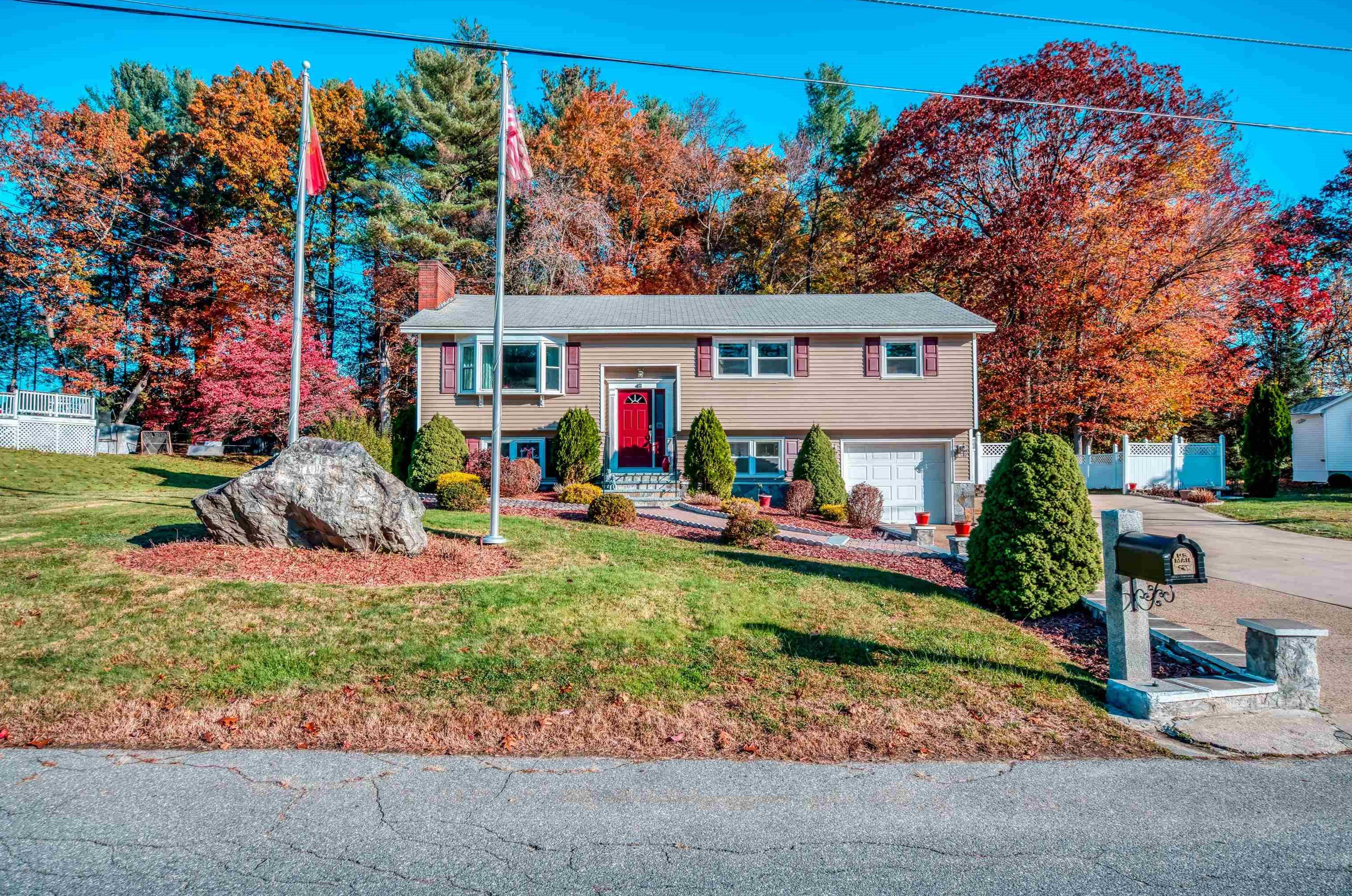41 Carol Ave, Salem, NH 03079