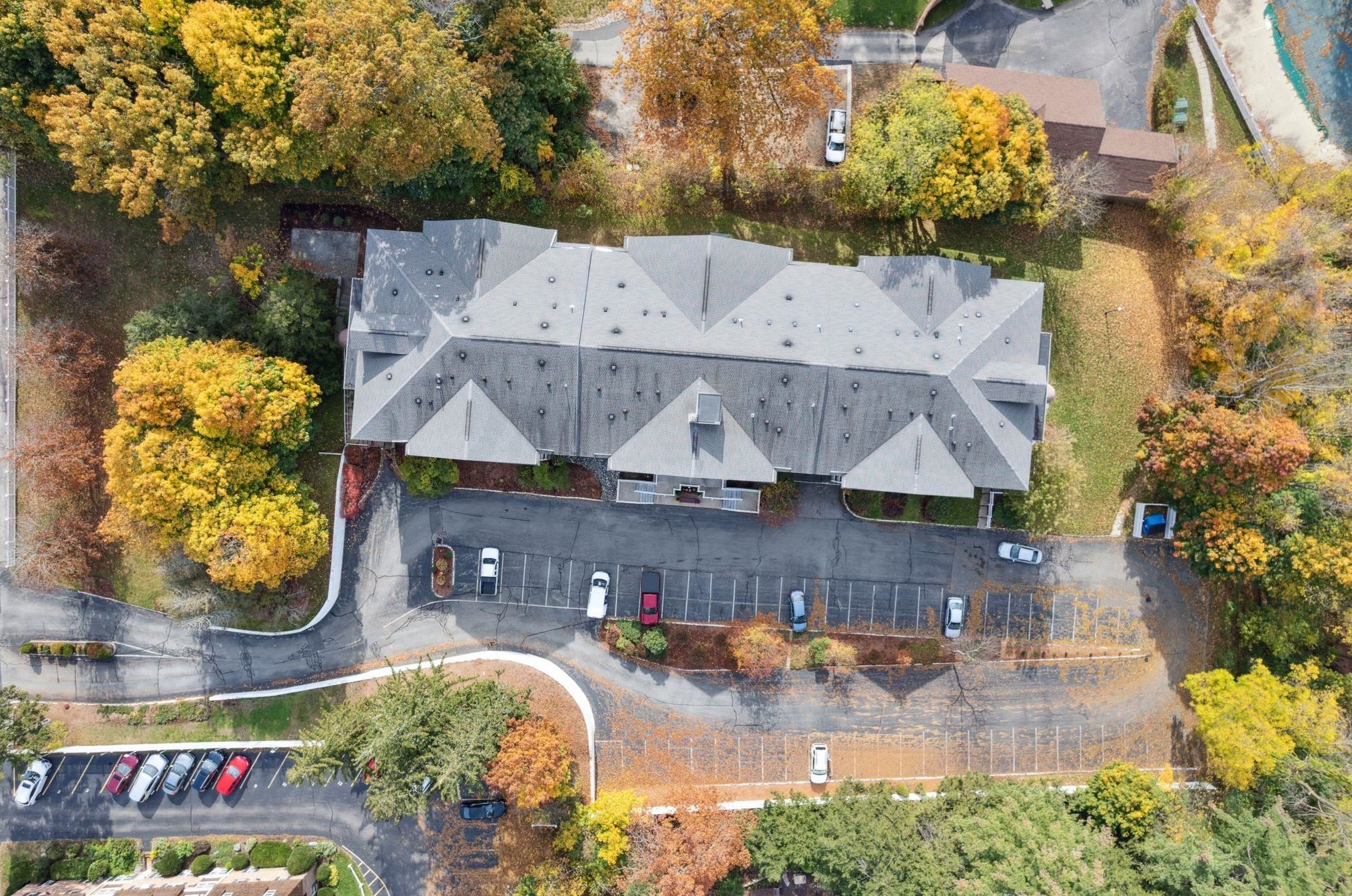 490 River Rd, Manchester NH  03106-1320 exterior