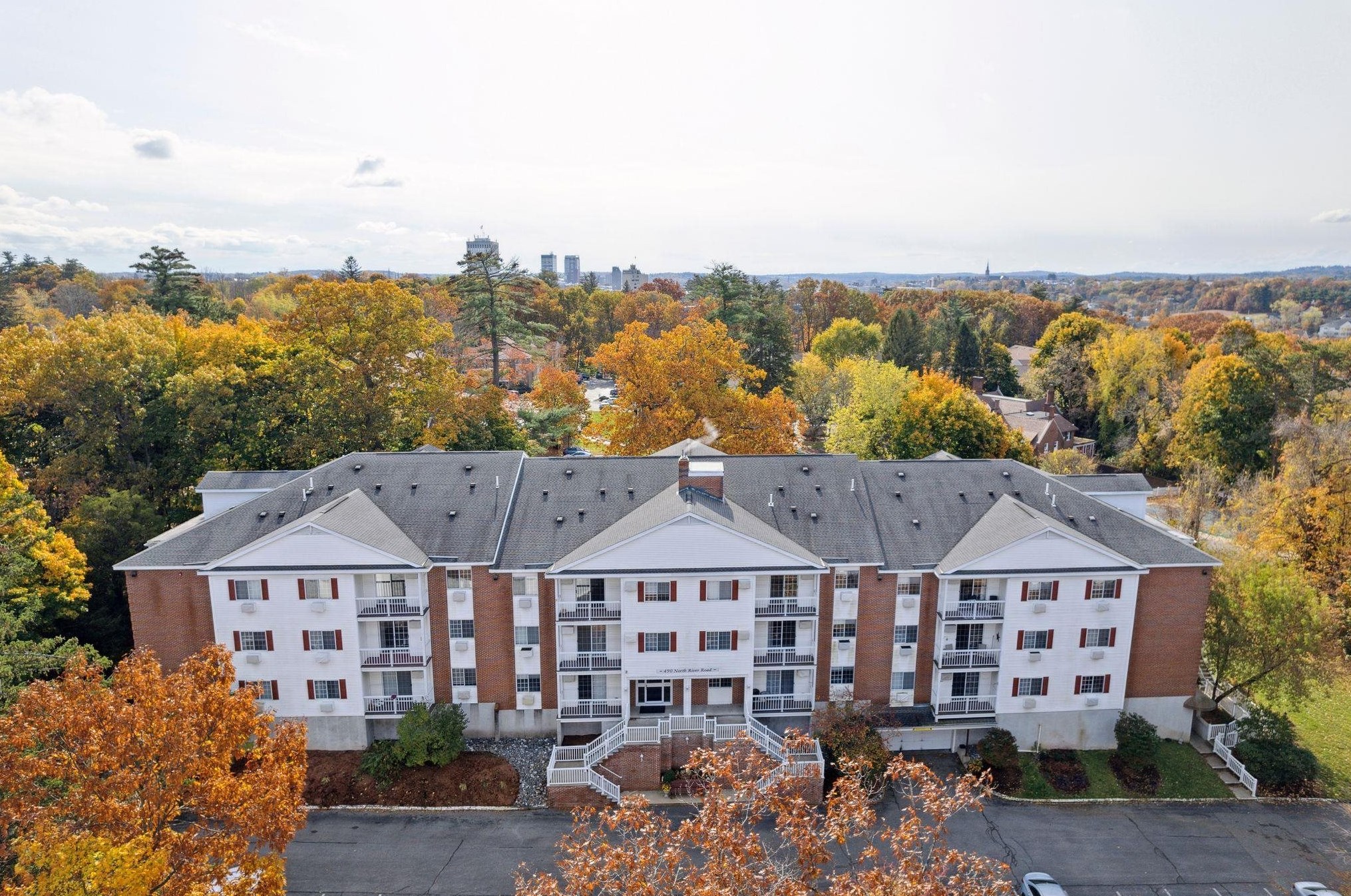 490 River Rd #41, Manchester, NH 03104
