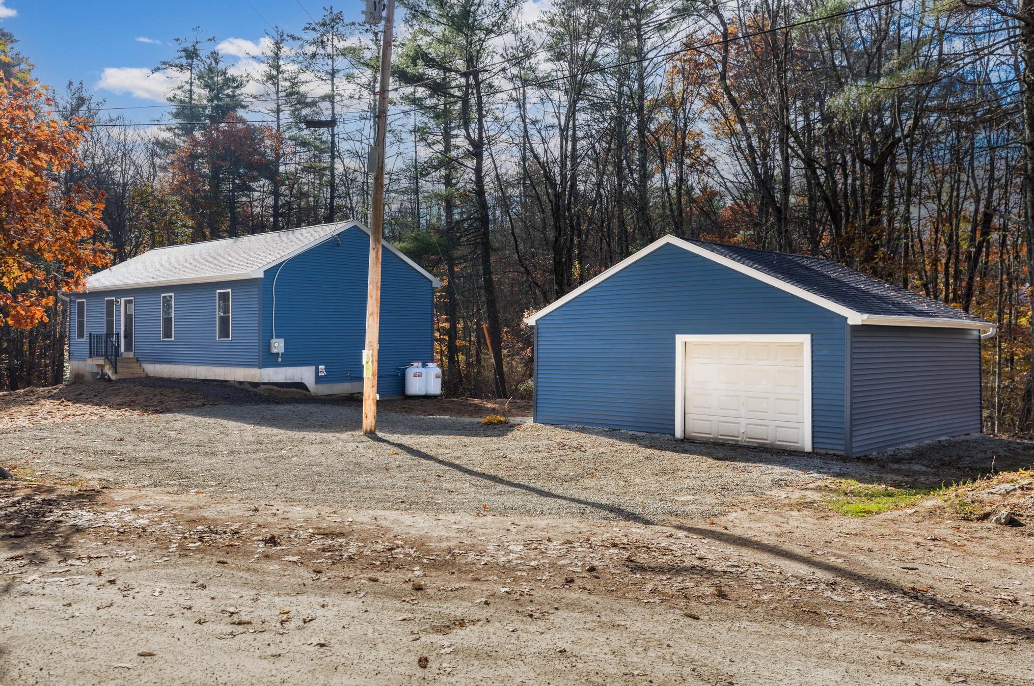 42 Castle Rock Rd, Barrington, NH 03825