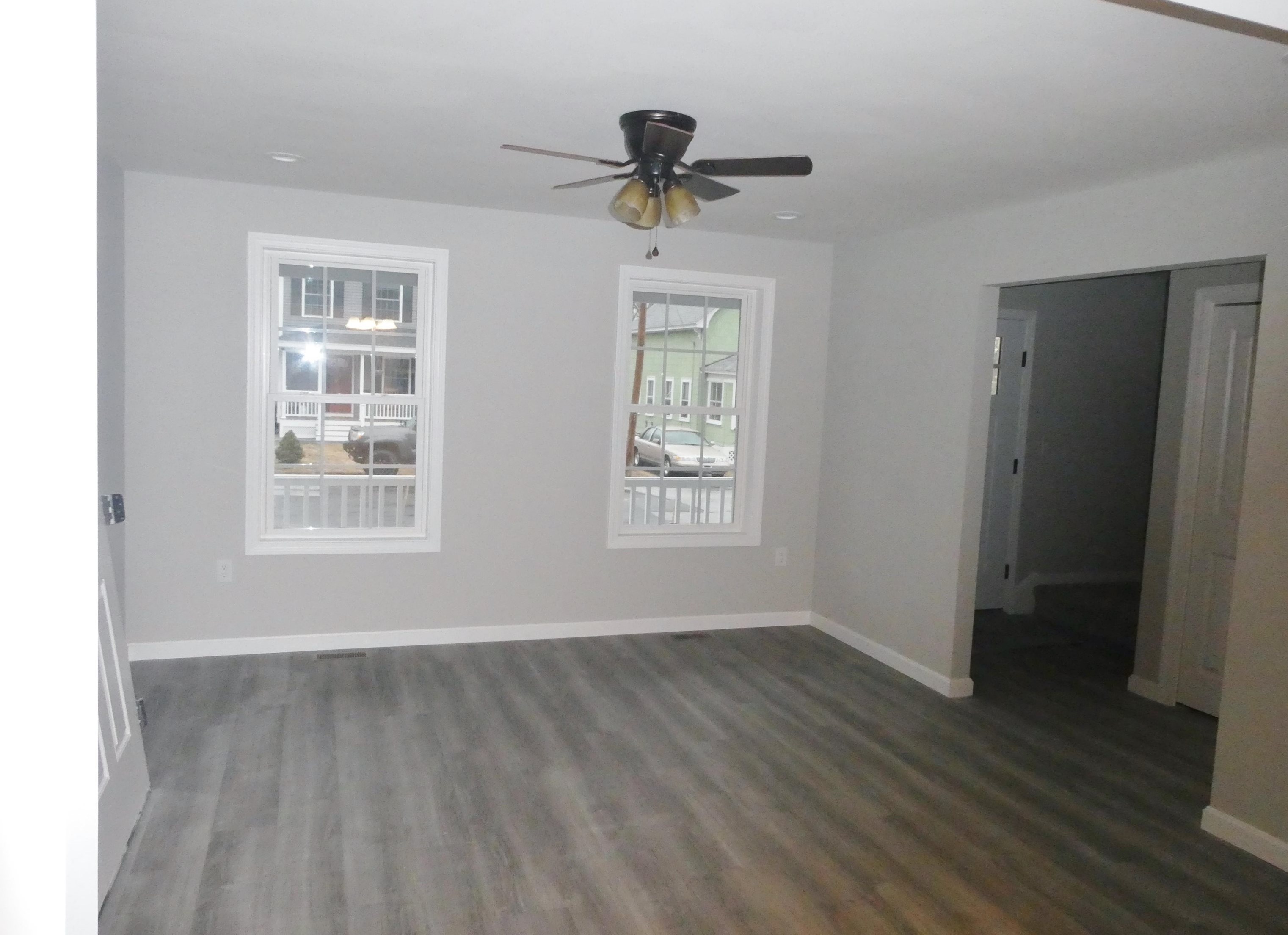 27 Foch St, Manchester NH  03104-5619 exterior