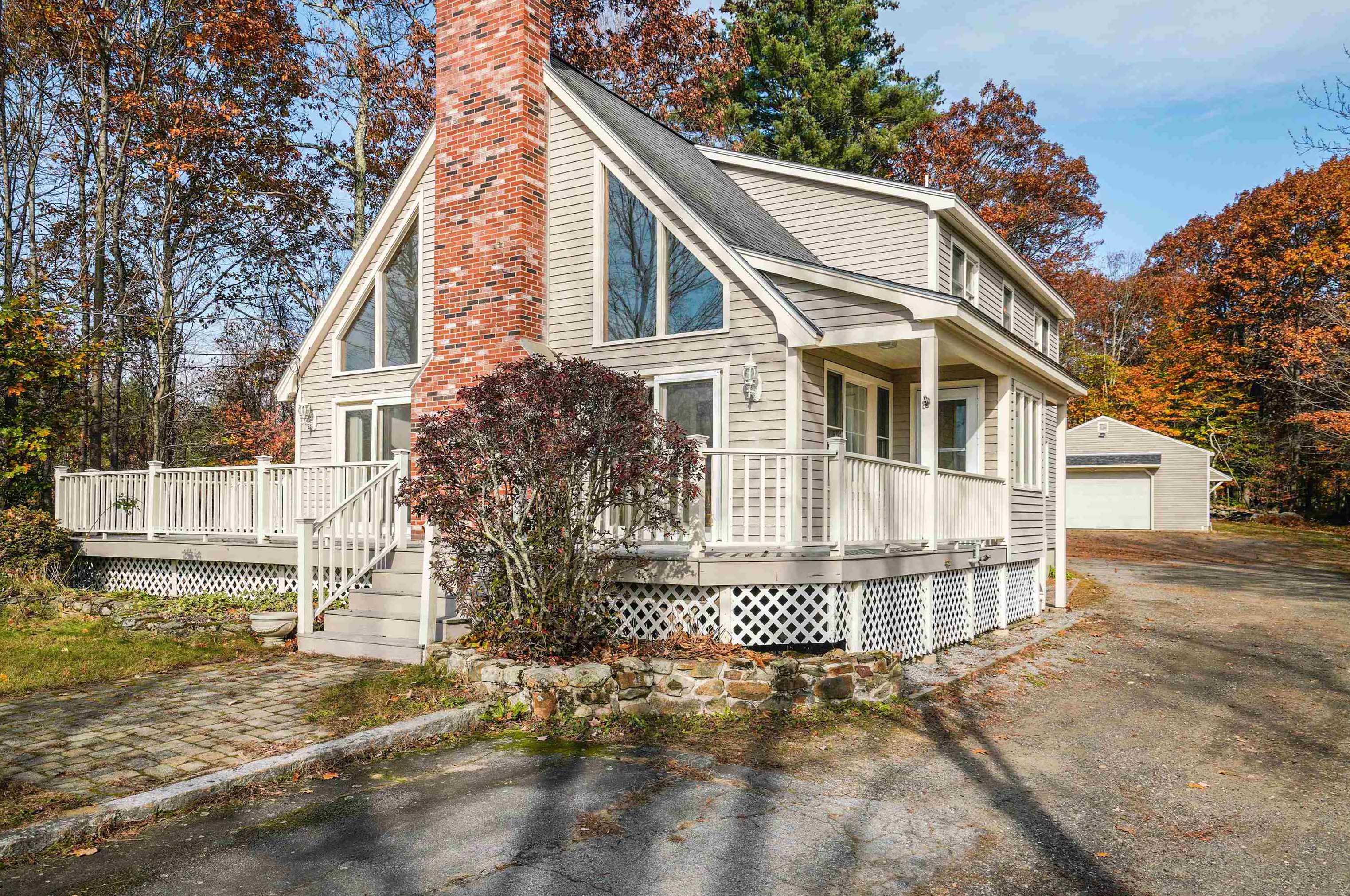 732 S Stark Hwy, Weare, NH 03281