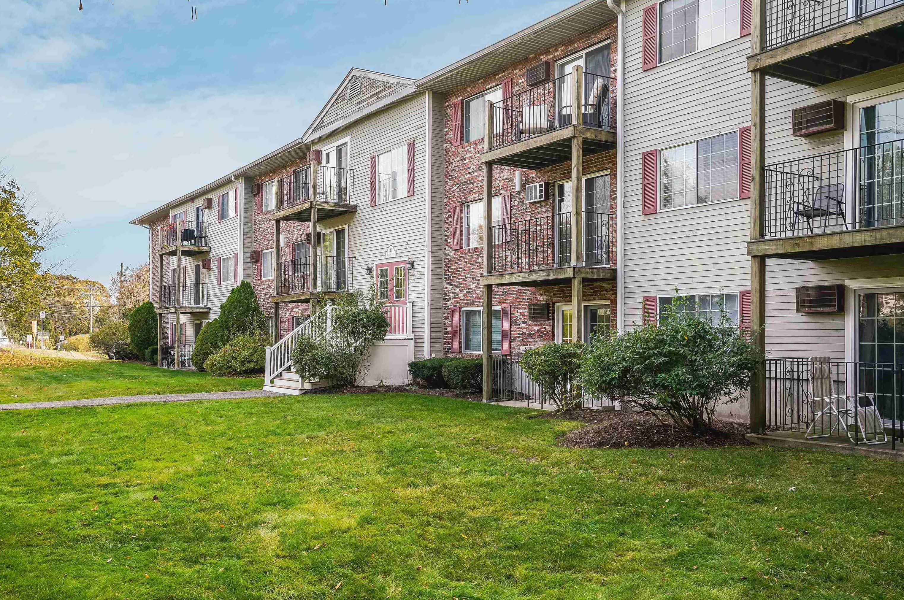 1311 Hanover St, Manchester NH  03104-5648 exterior