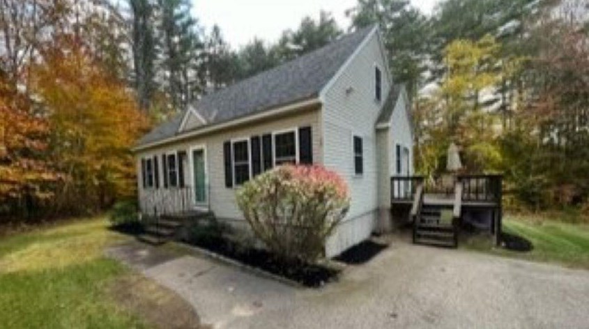 22 Sleepy Holw Rd, Tuftonboro, NH 03894