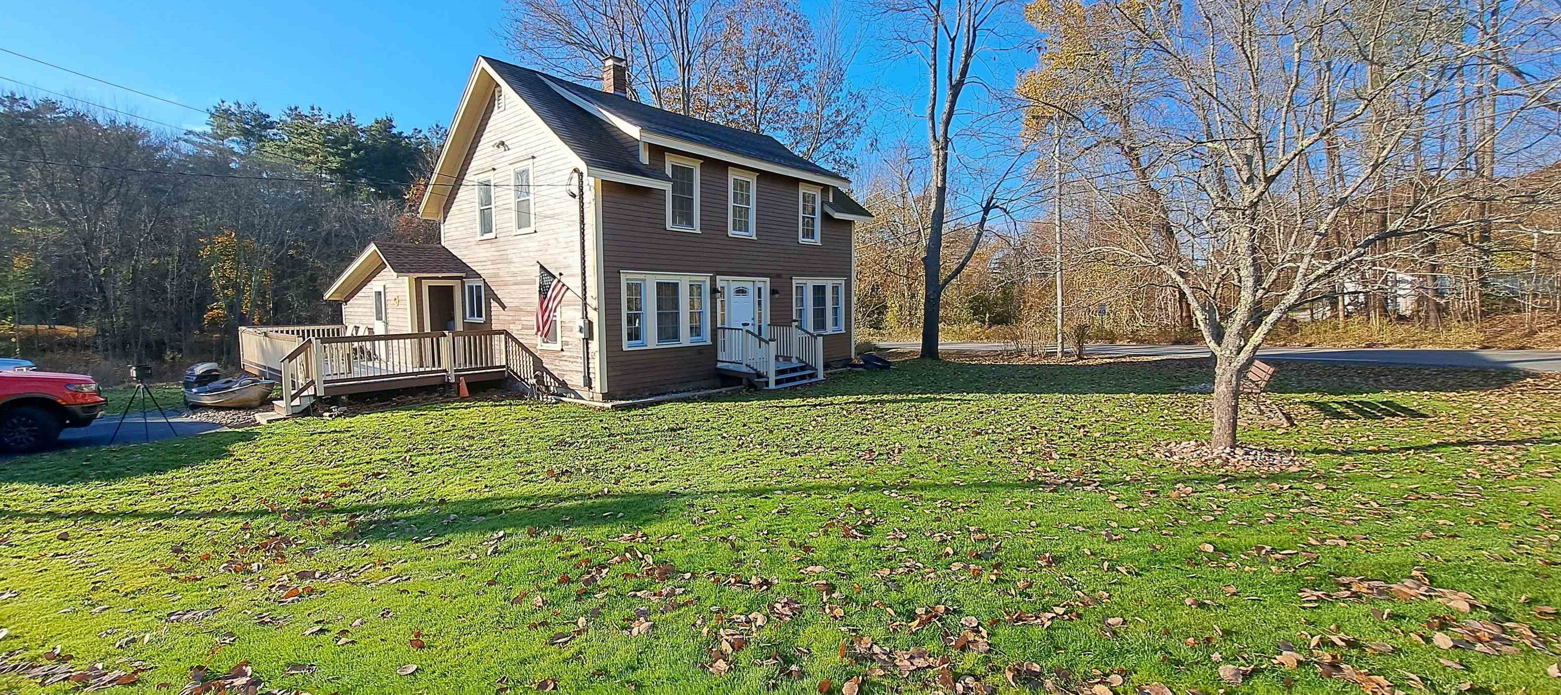 1 Merrimac Rd, Newton, NH 03858