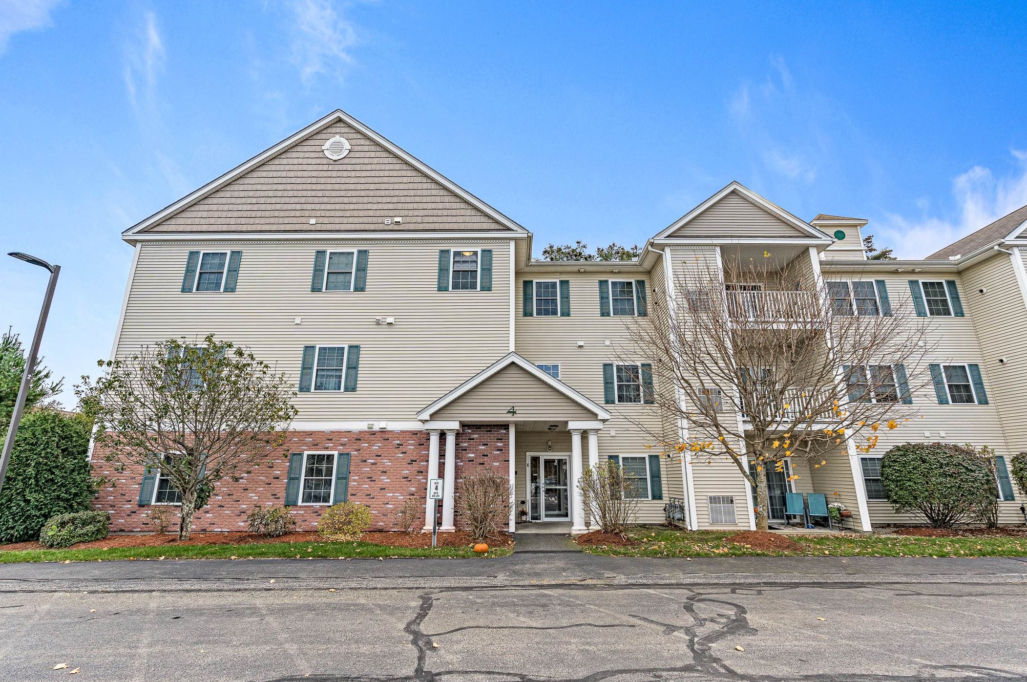 65 Fordway Extension #204, Derry, NH 03038