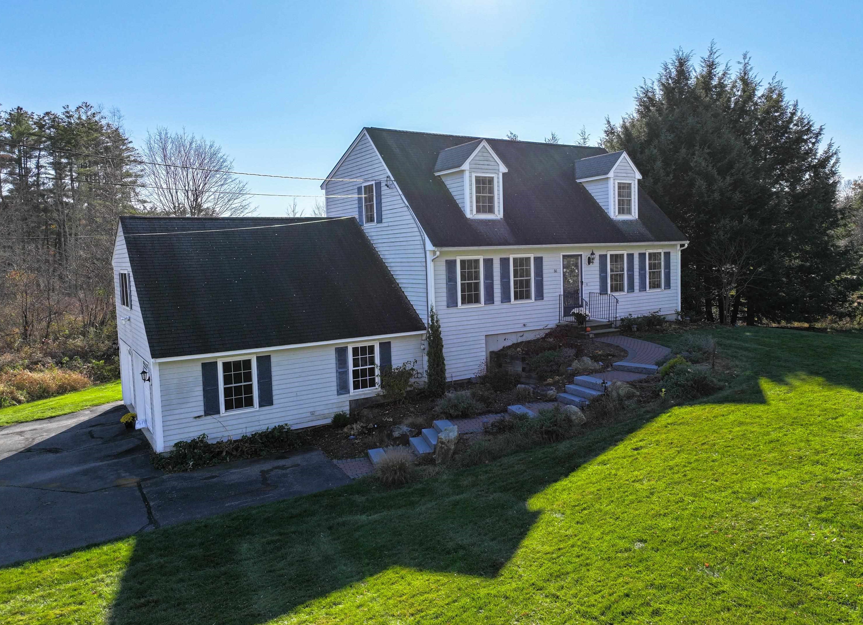 66 Lyndeborough Rd, Amherst, NH 03031