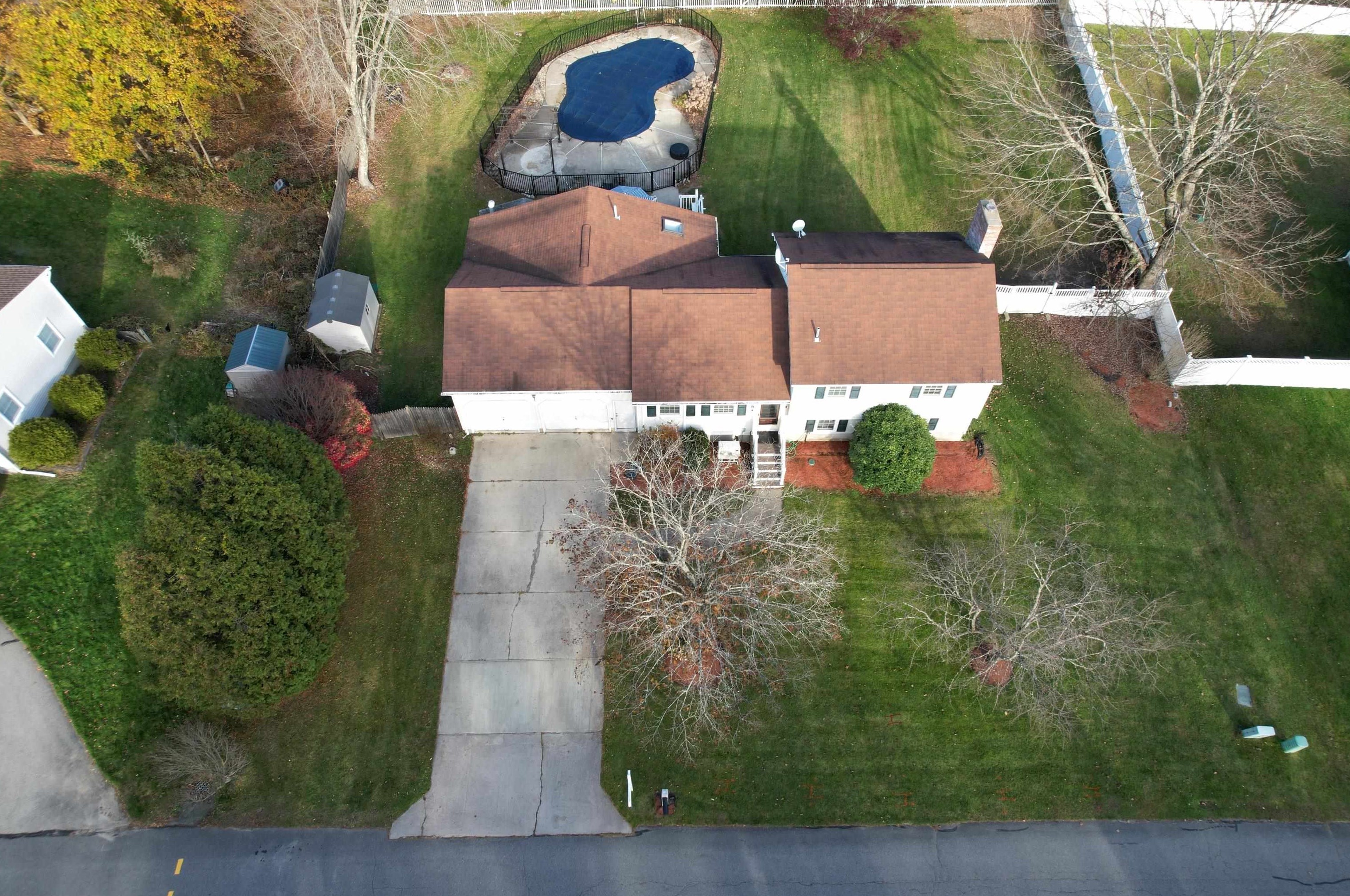 8 Clay St, Merrimack NH  03054-3248 exterior