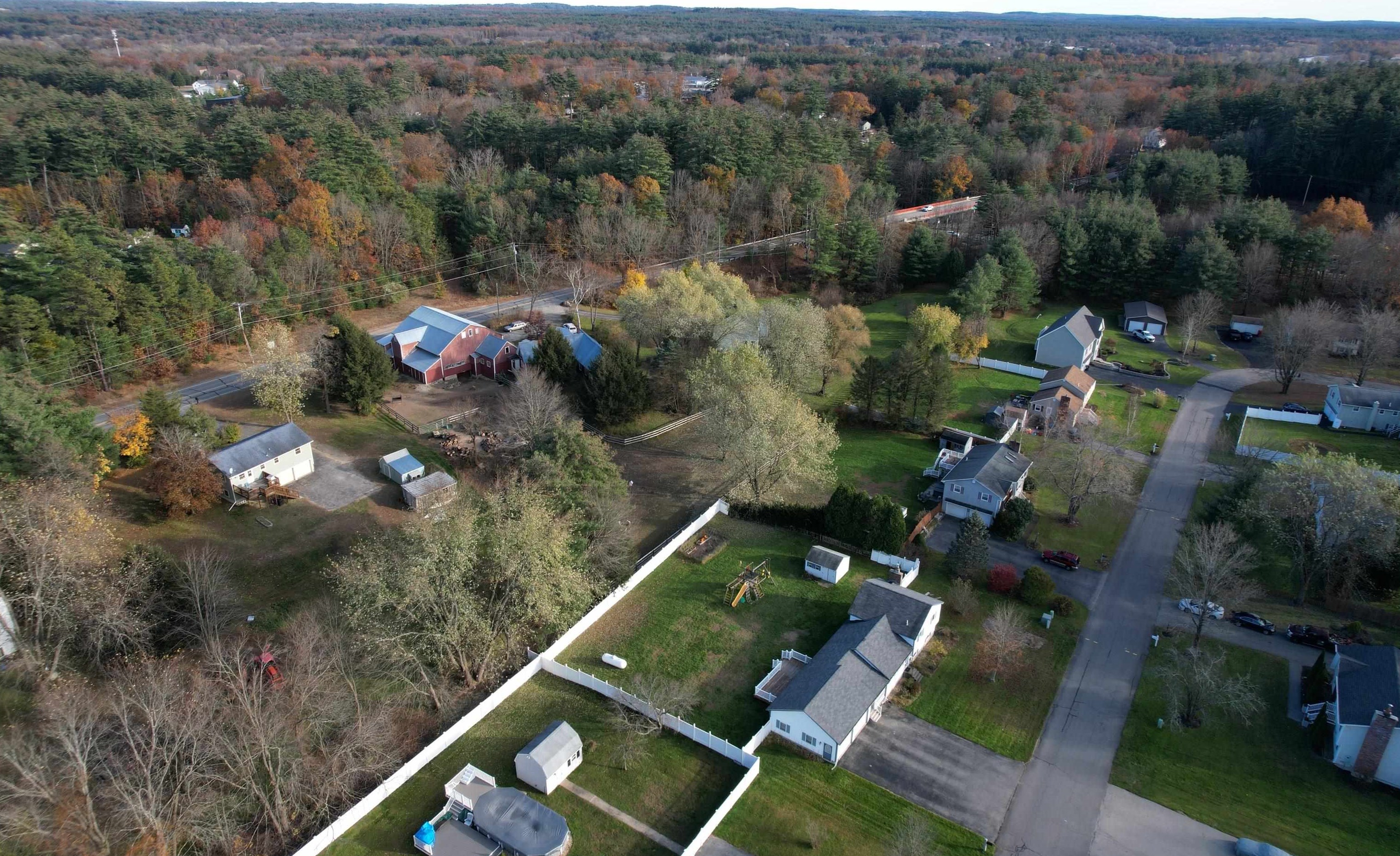 8 Clay St, Merrimack NH  03054-3248 exterior