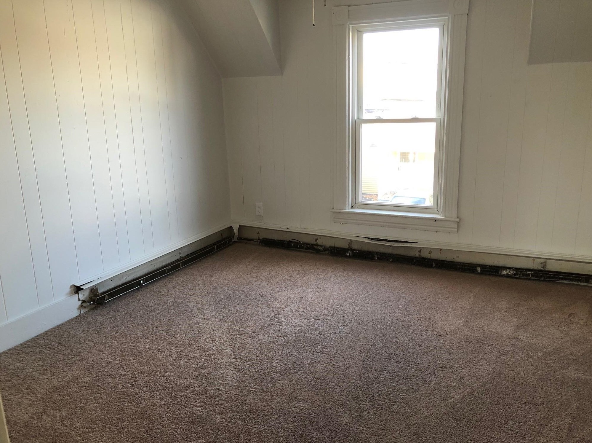 114 Jewett St, Manchester NH 03103-3515 exterior