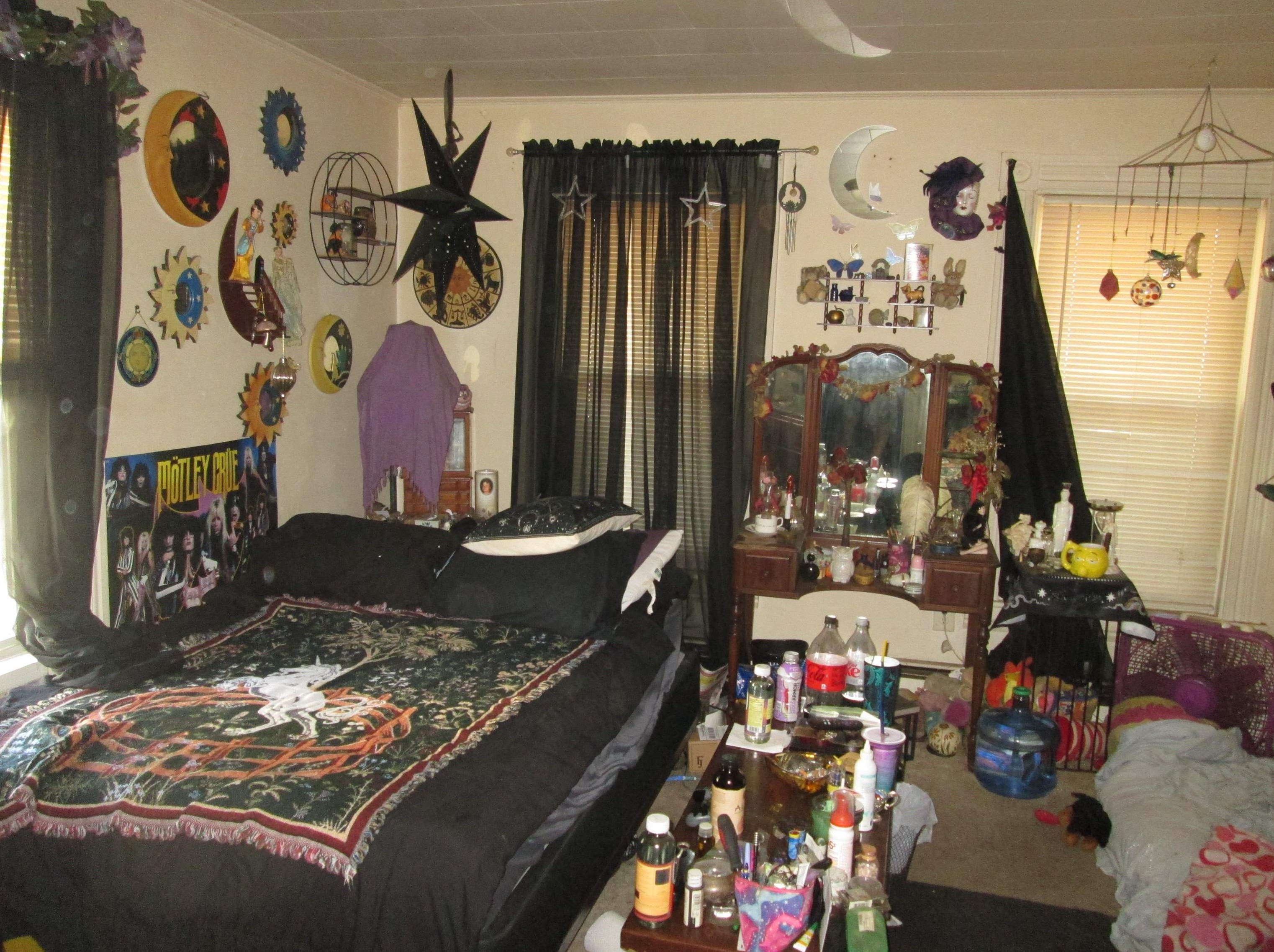 114 Jewett St, Manchester NH 03103-3515 exterior