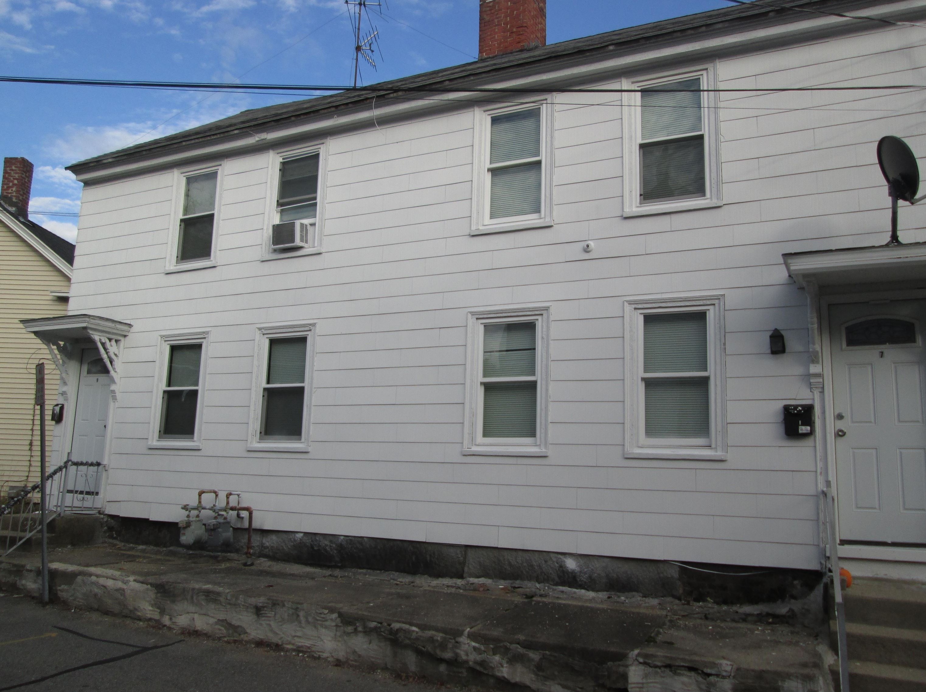 79 Morrill St, Nashua, NH 03060