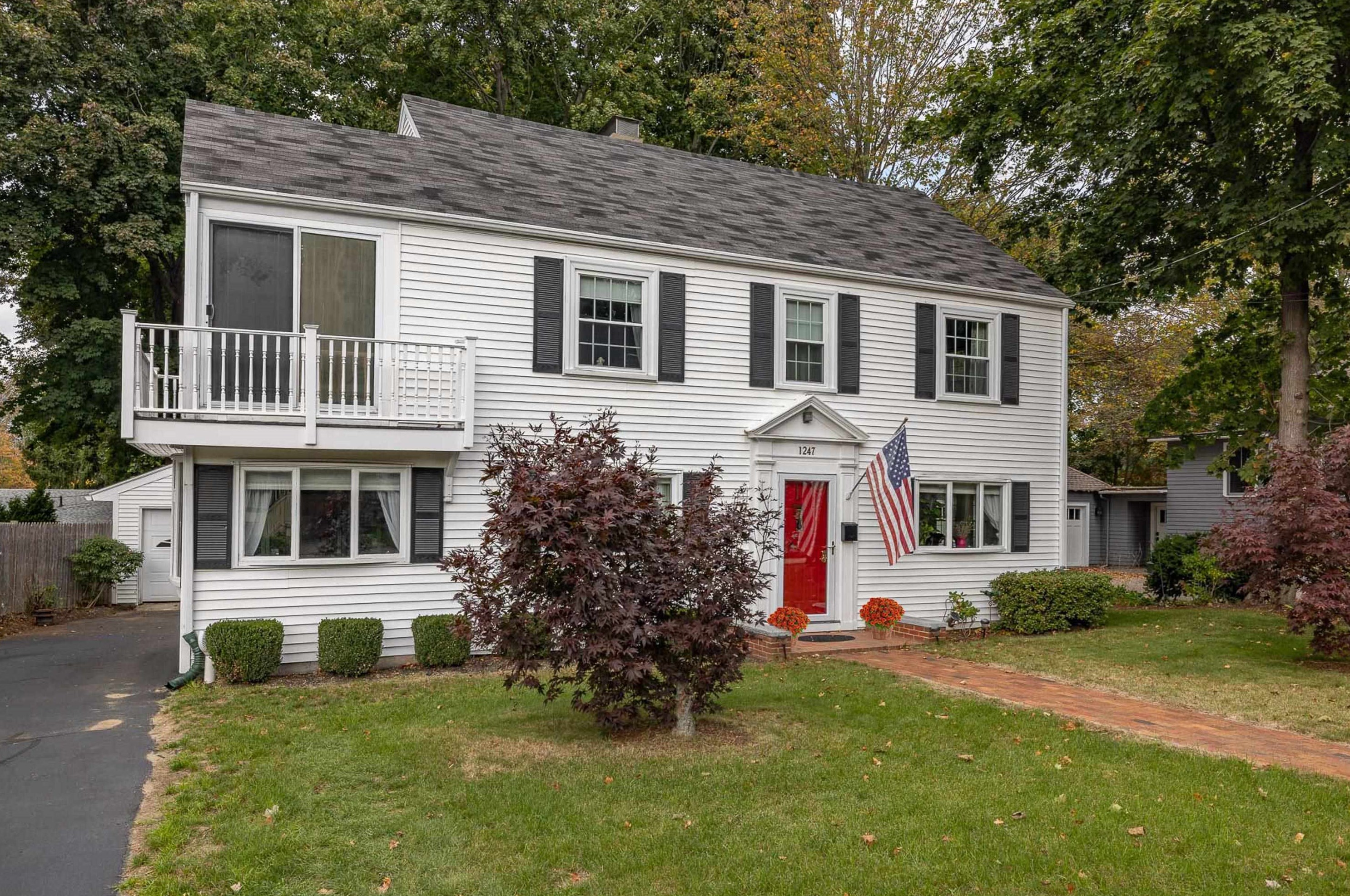 1247 South St, Portsmouth, NH 03801