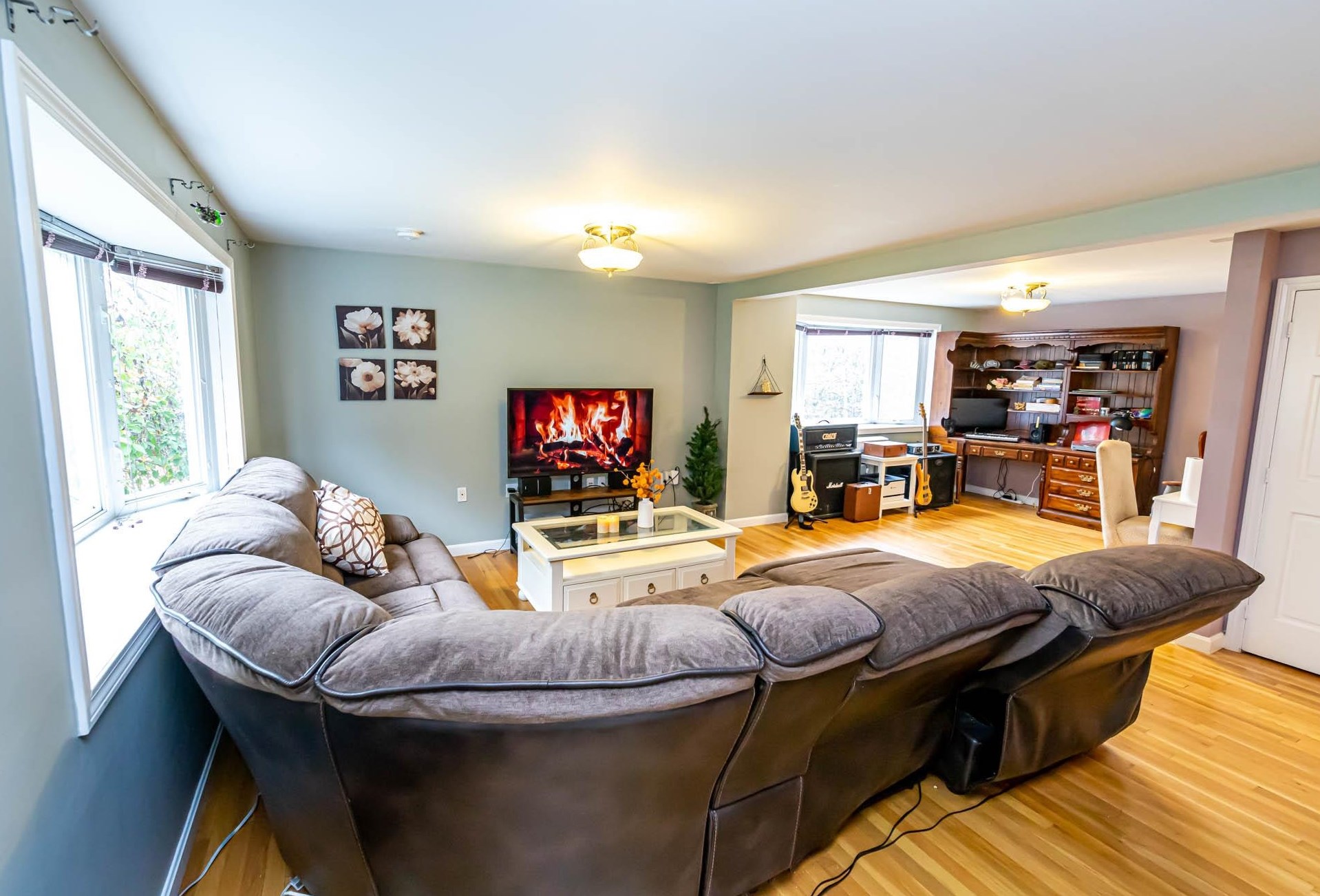 171 Highland St, Hudson NH  03051-3806 exterior