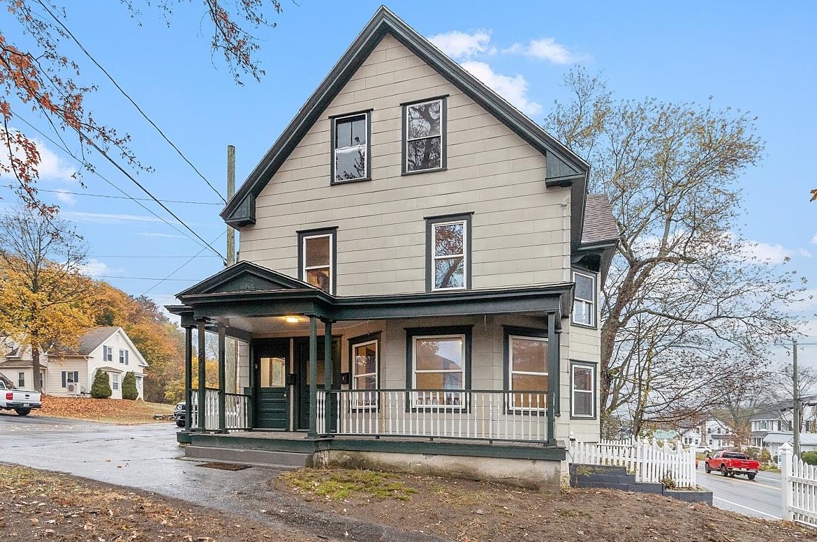 59 W Broadway, Derry, NH 03038