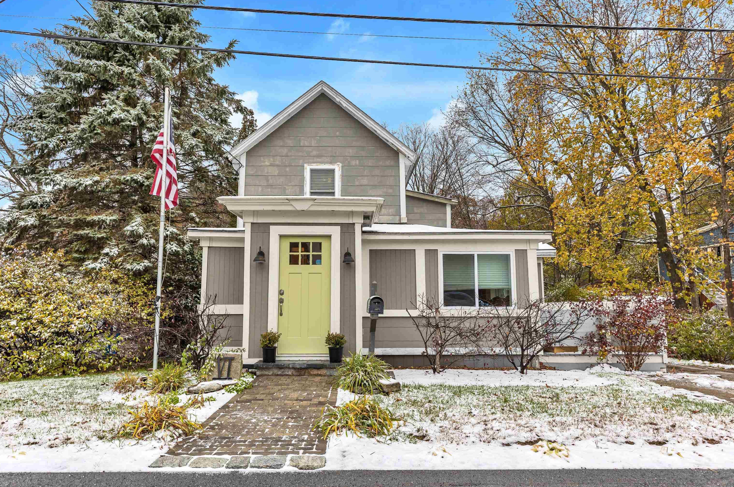 6 Woodman St, Concord, NH 03301