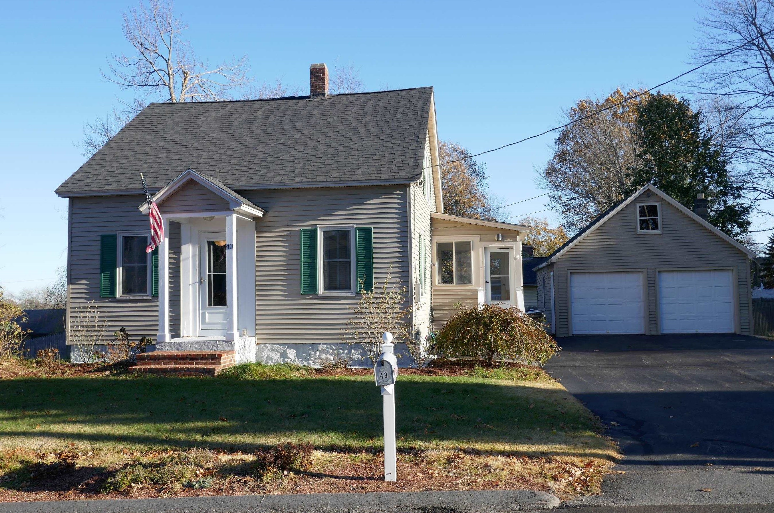 43 Pershing St, Manchester NH  03102-1146 exterior