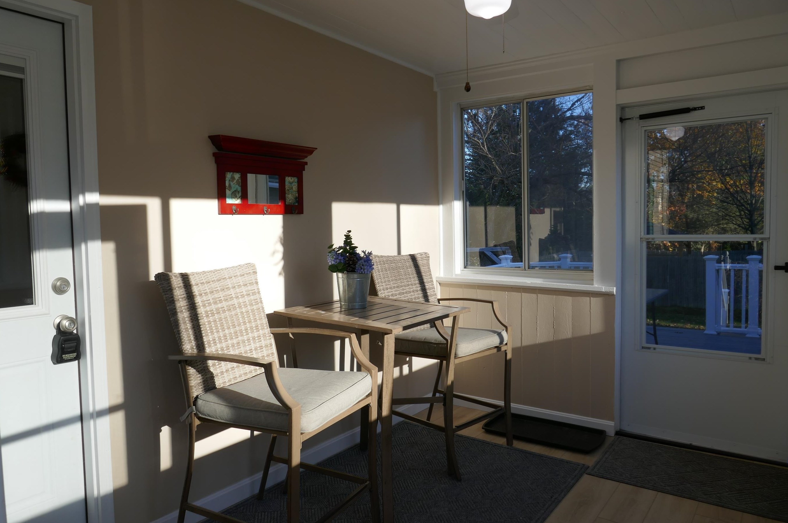 43 Pershing St, Manchester NH  03102-1146 exterior