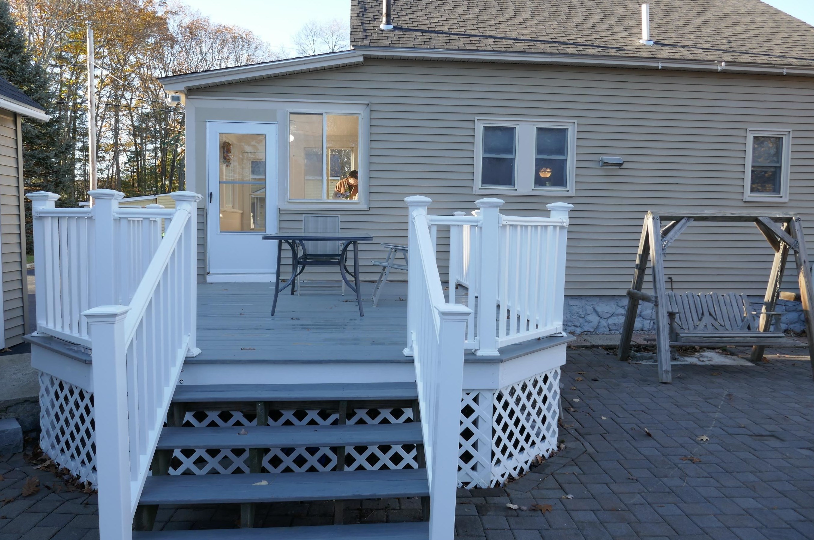 43 Pershing St, Manchester NH  03102-1146 exterior