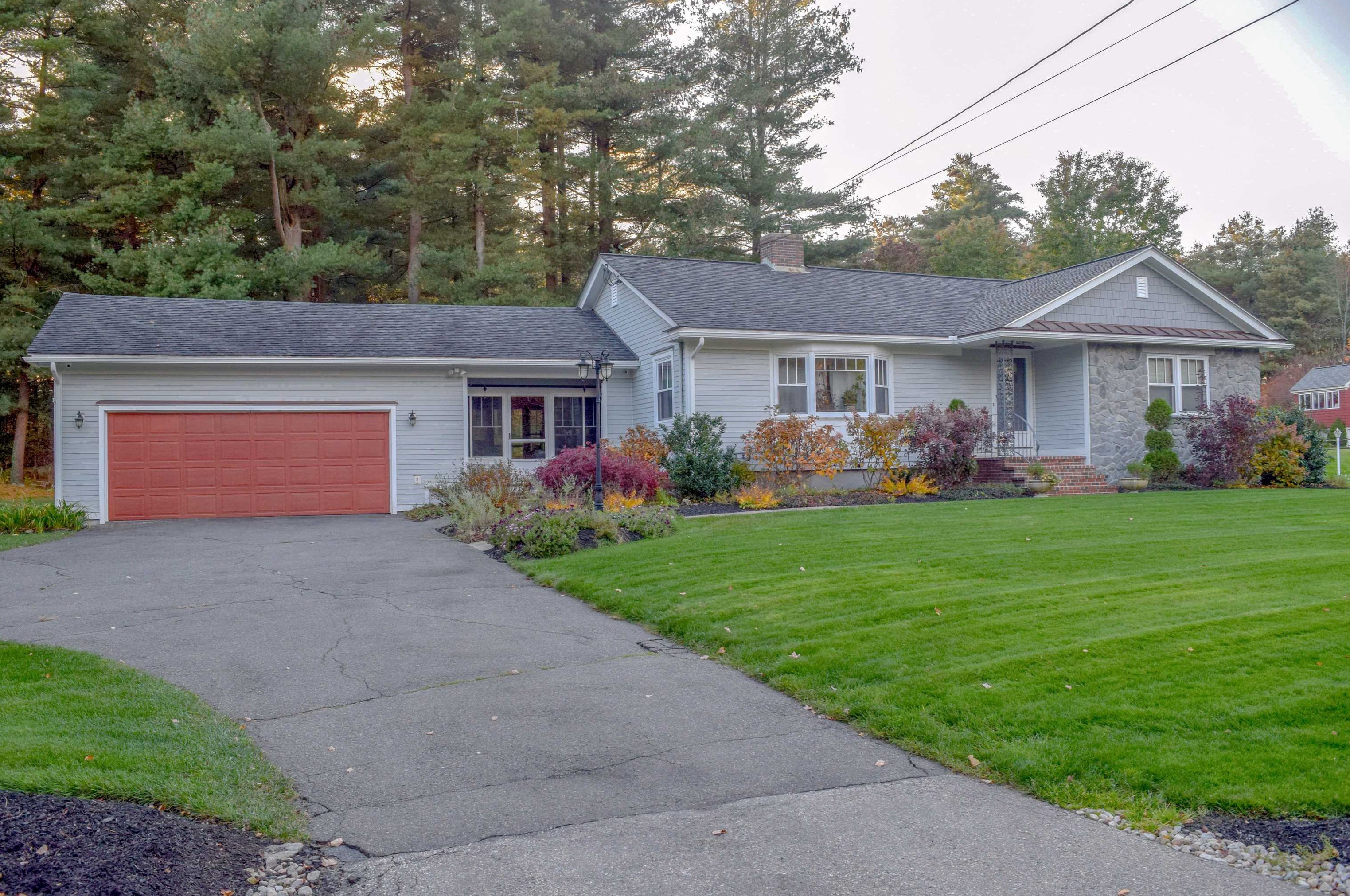 36 Cross St, Salem, NH 03079
