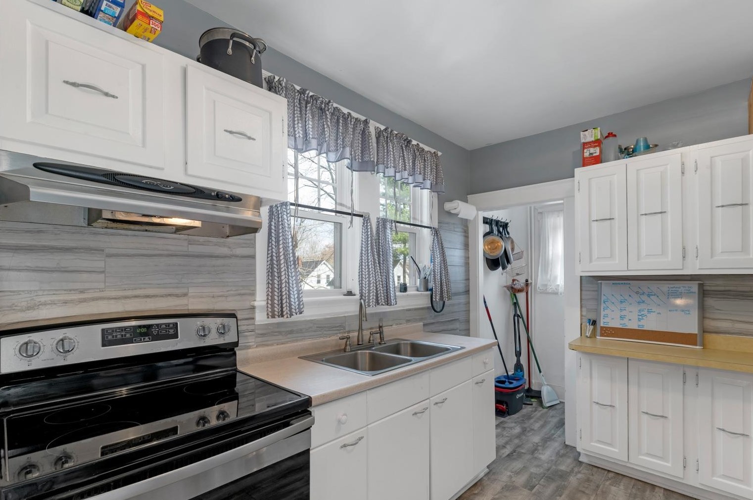 274 High St, Somersworth, NH 03878