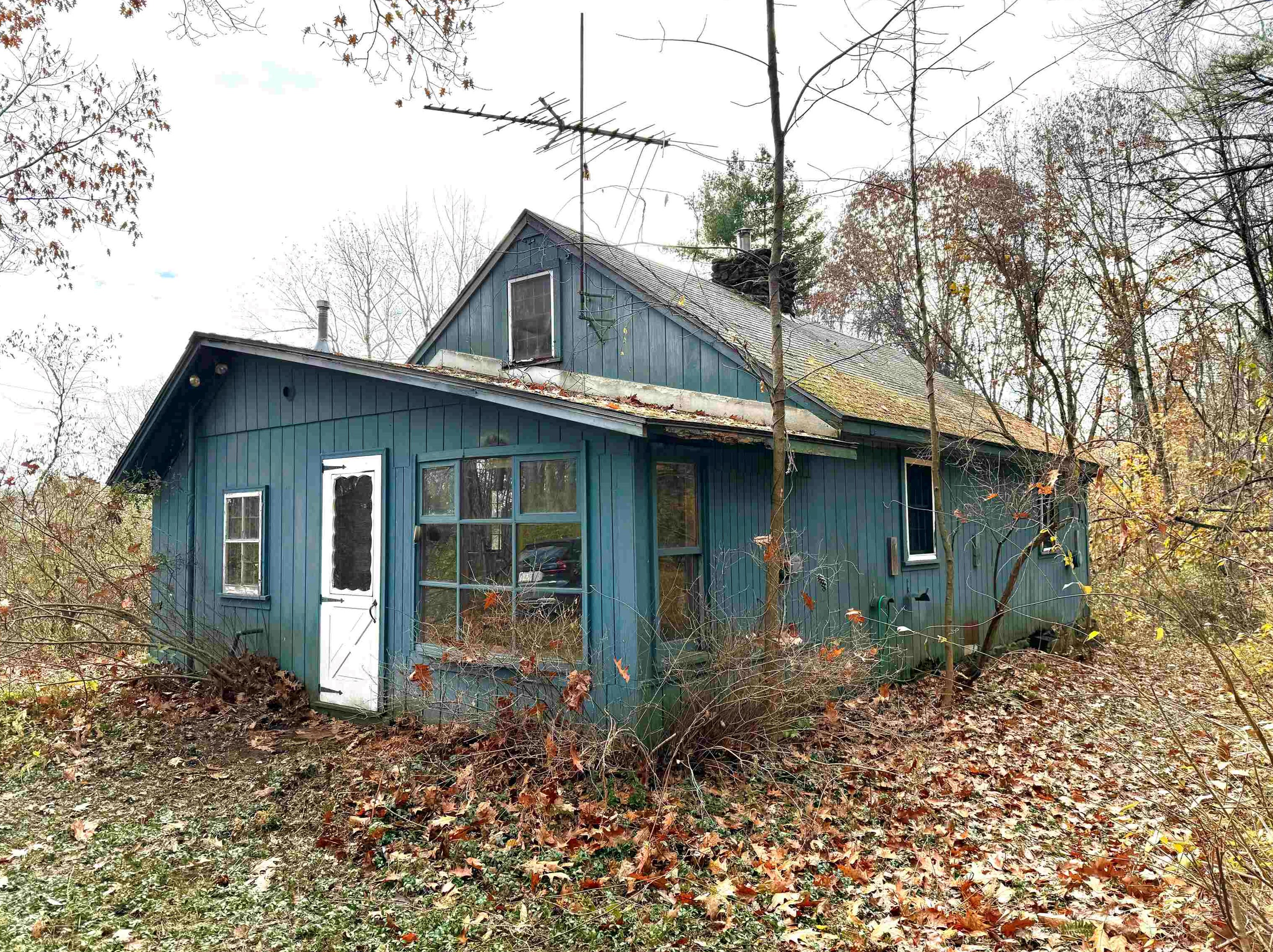 467 Dennison Pond Rd, New Boston, NH 03070