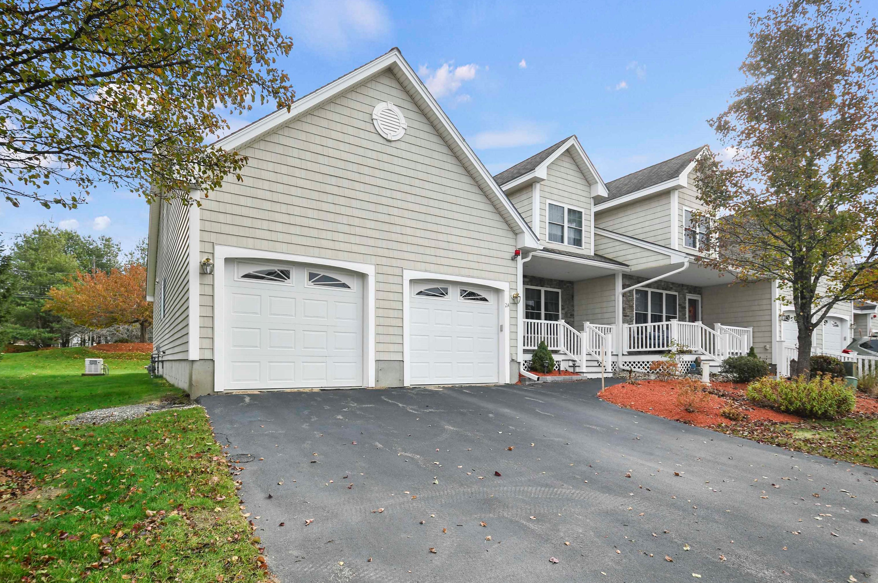 2 Doveton Ln, Hudson, NH 03051-3277