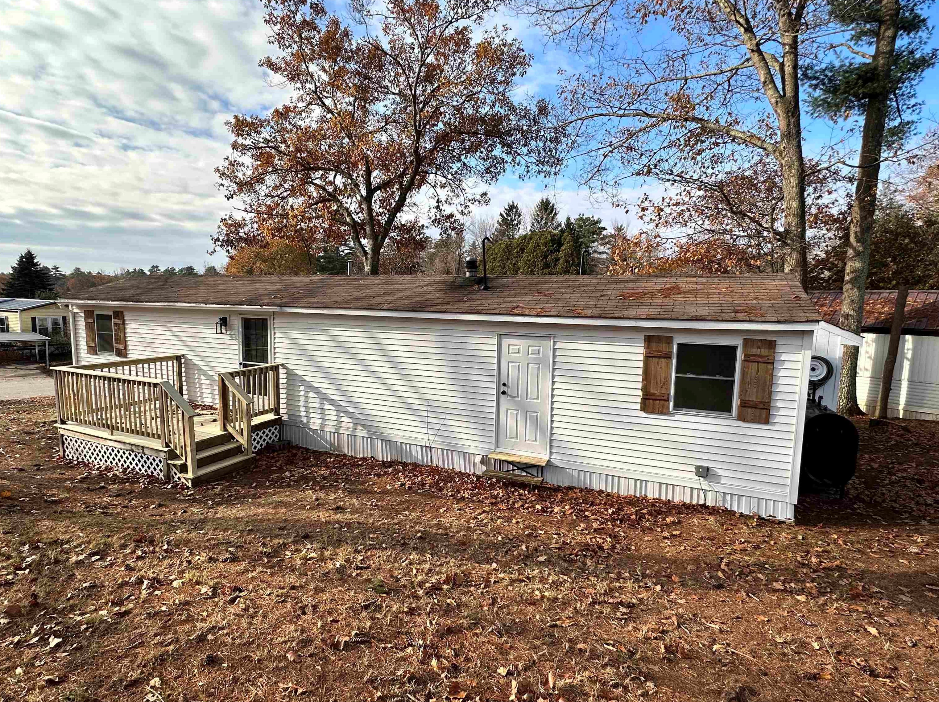 17 Bishop Ln, Chichester, NH 03234