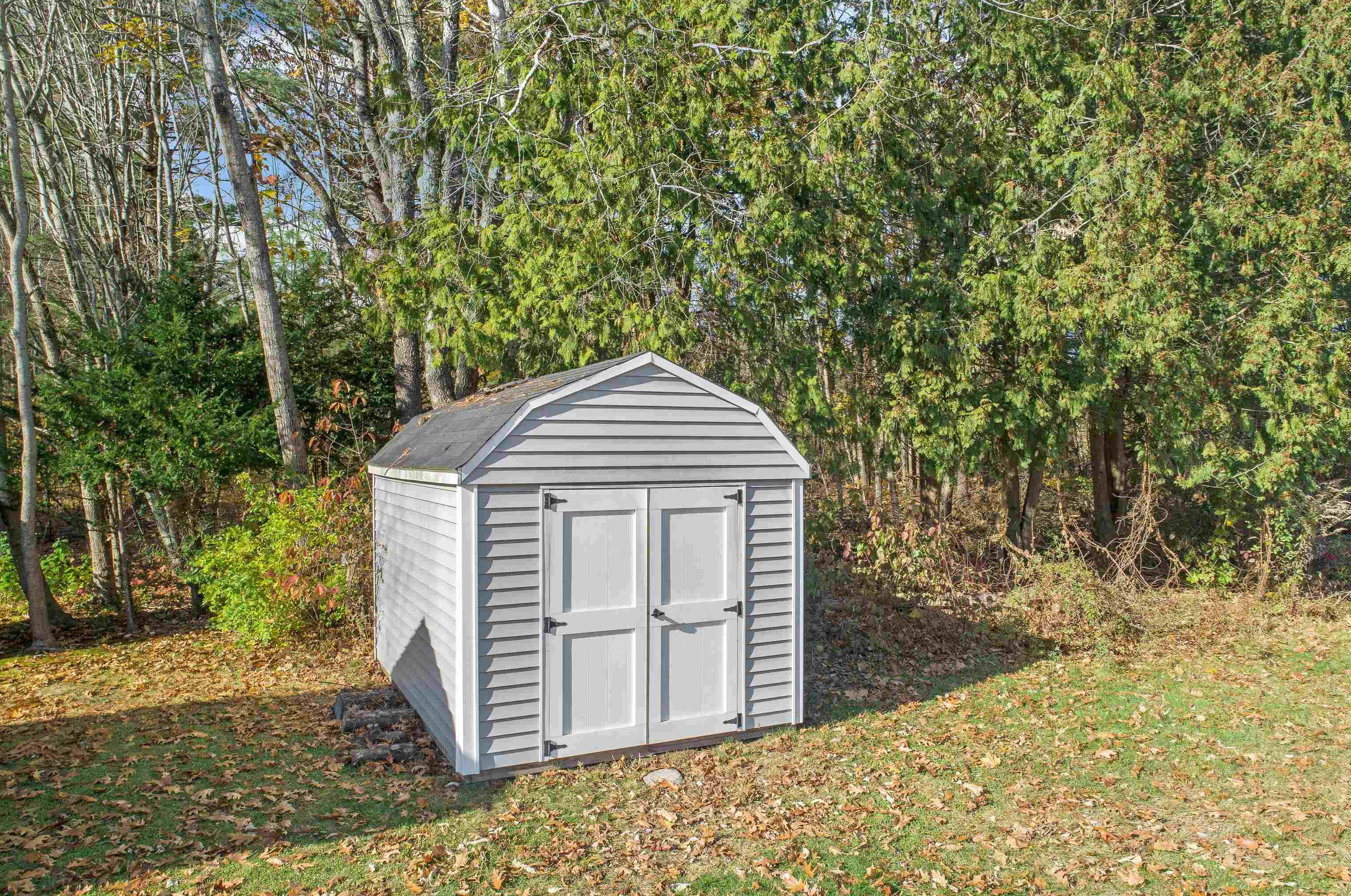 20 Anctil Ct, Rochester NH  03839-5524 exterior
