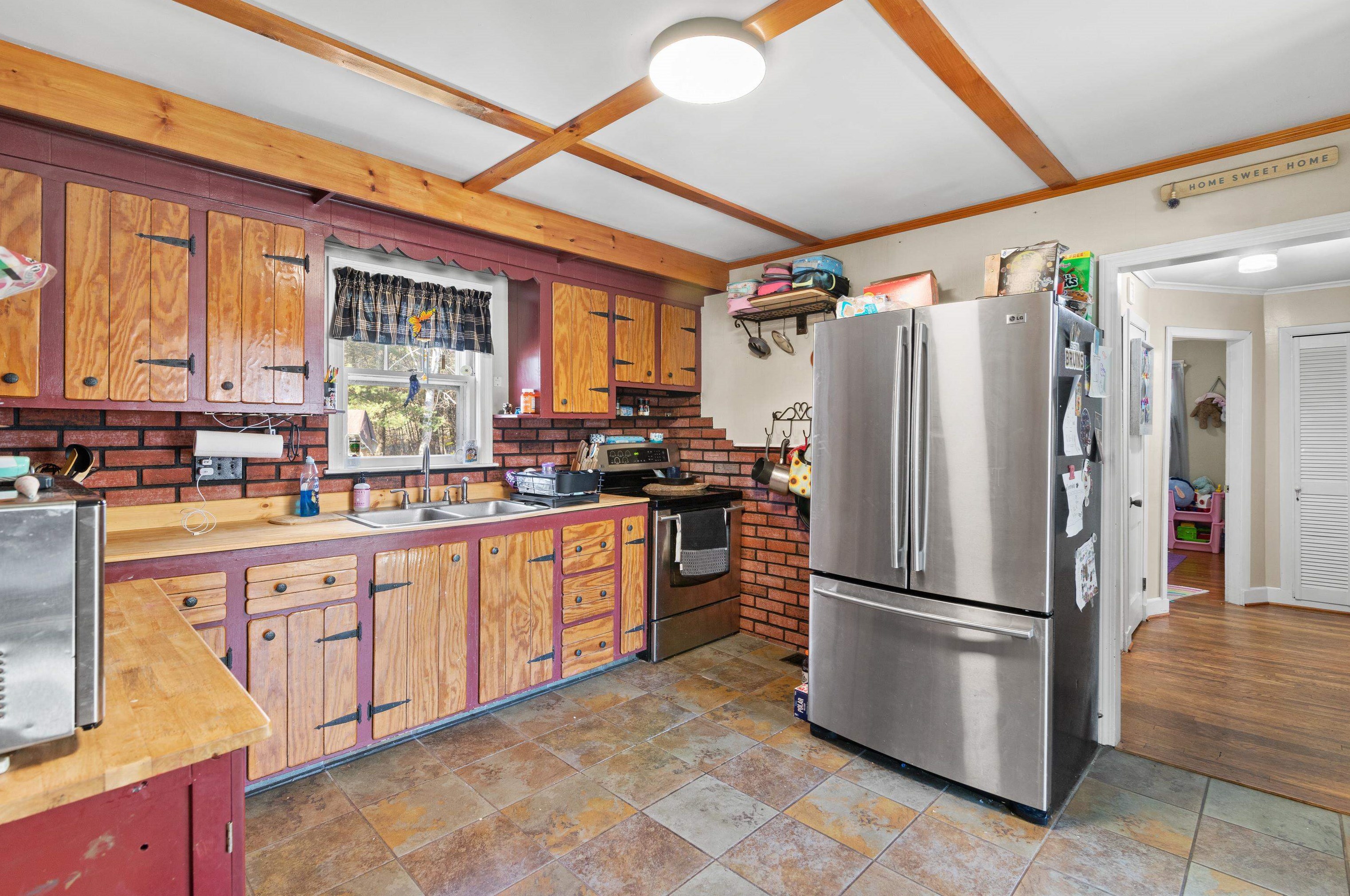 20 Anctil Ct, Rochester NH  03839-5524 exterior