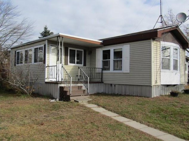 290 Calef Hwy #d30, Epping, NH 03042